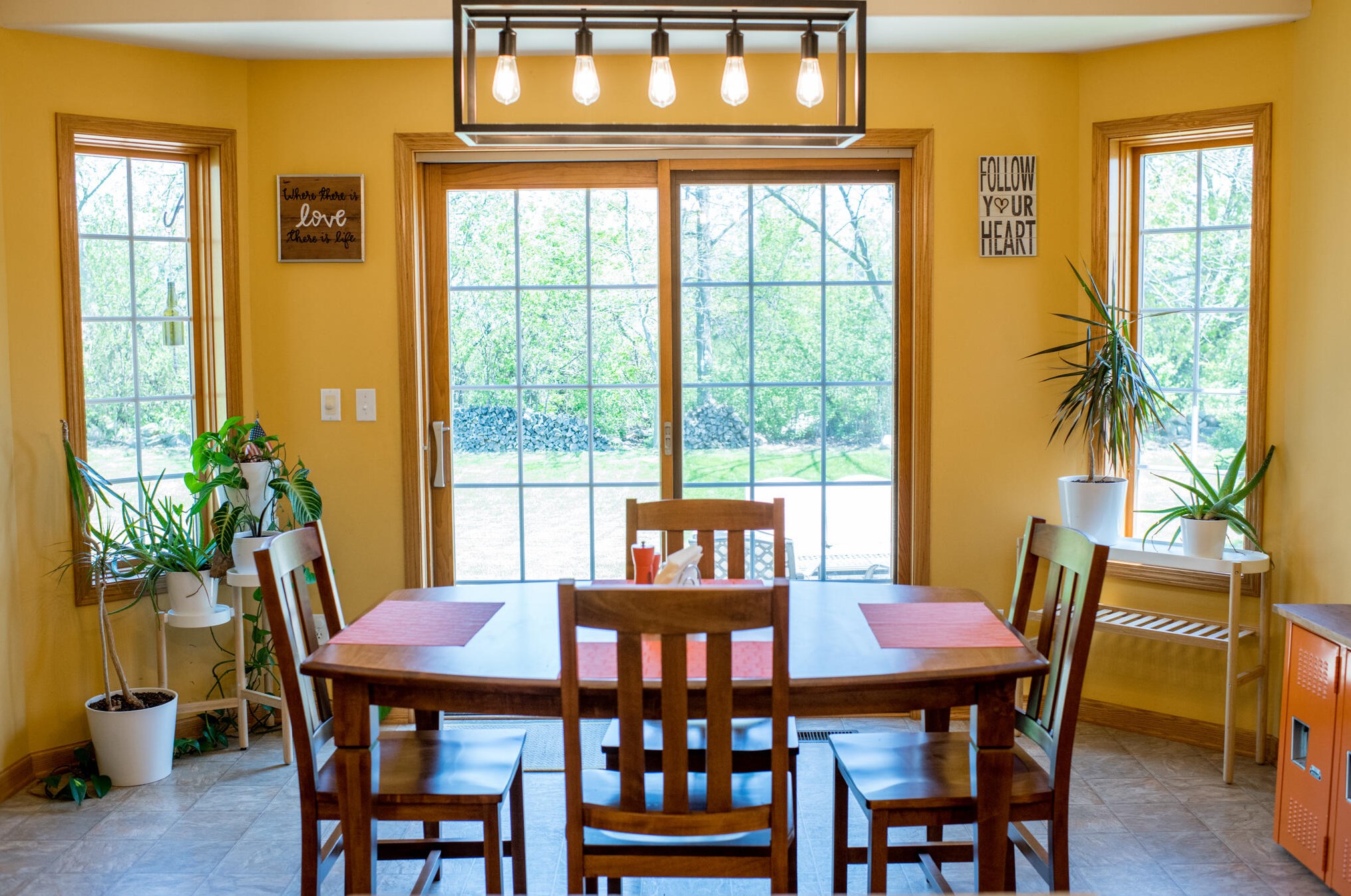 1233 Greystone Dr, Plymouth WI 53073-4571 exterior