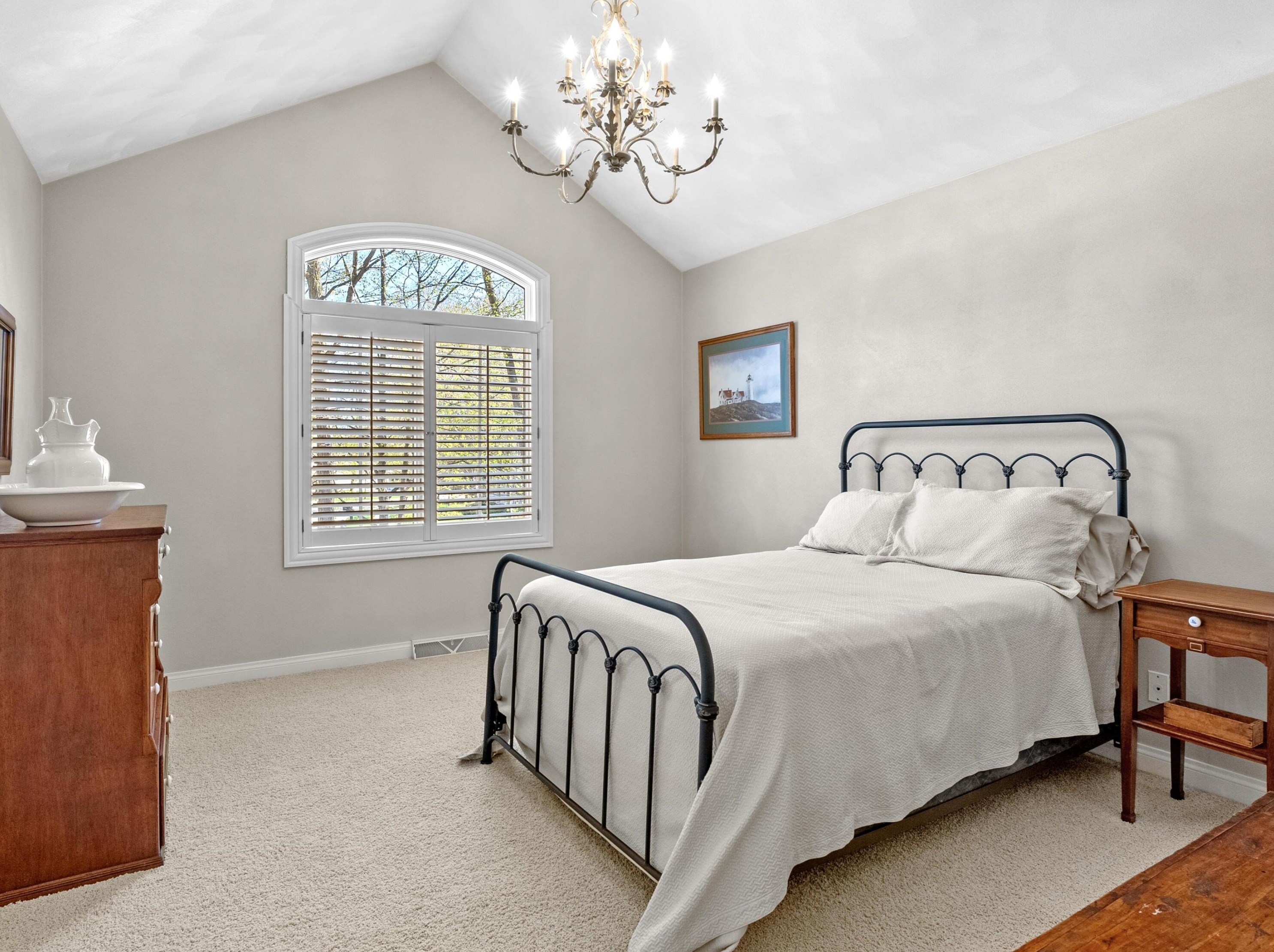 601 Woodridge Dr, Manitowoc WI 54220-9045 exterior