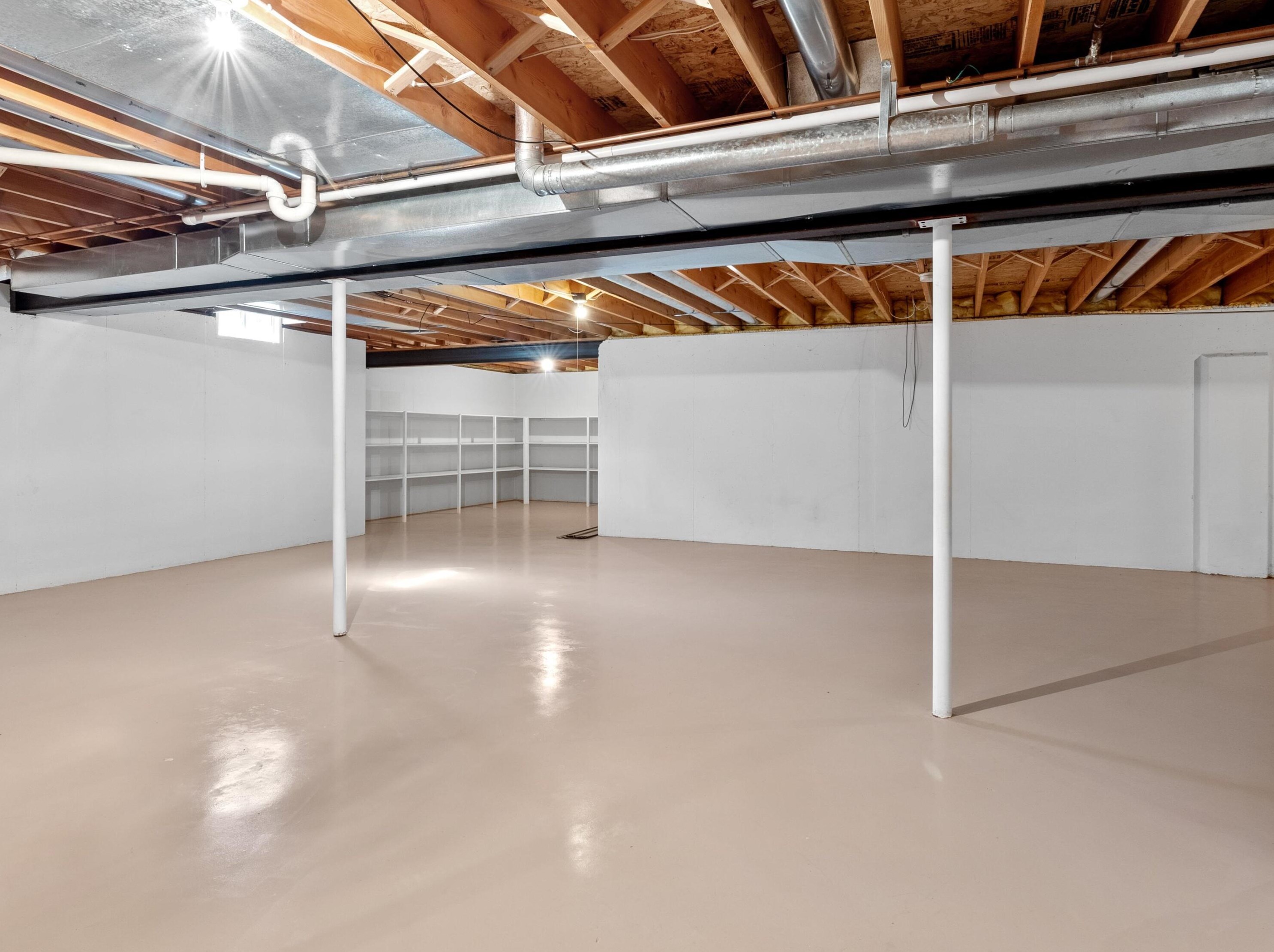 601 Woodridge Dr, Manitowoc WI 54220-9045 exterior