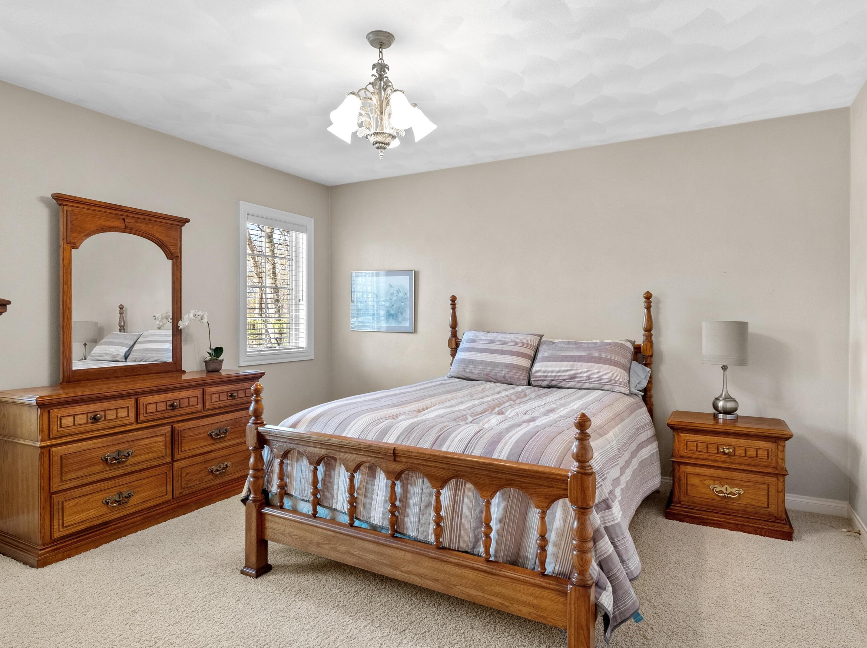 601 Woodridge Dr, Manitowoc WI 54220-9045 exterior