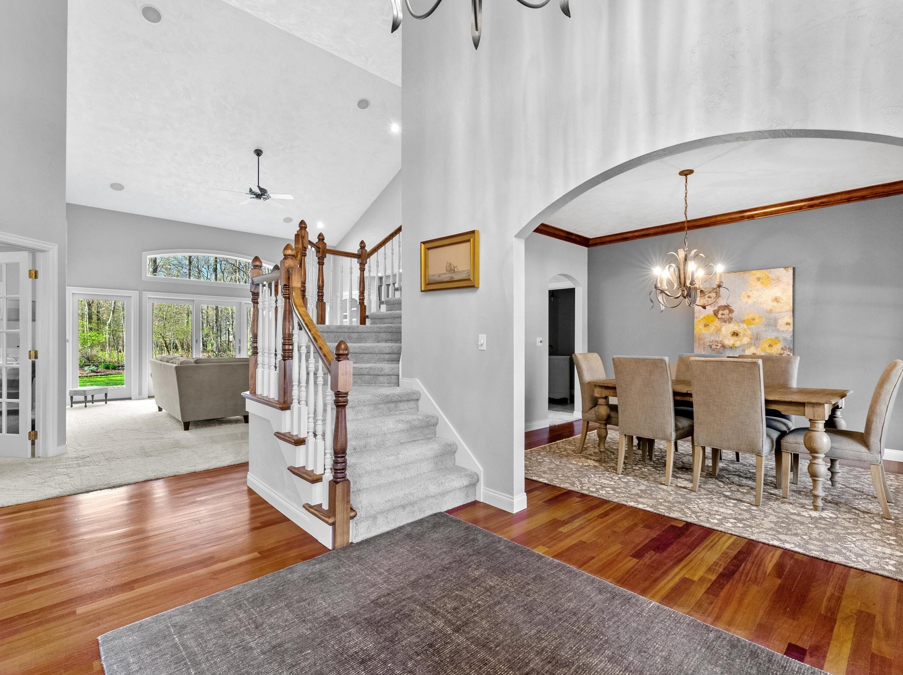 601 Woodridge Dr, Manitowoc WI 54220-9045 exterior