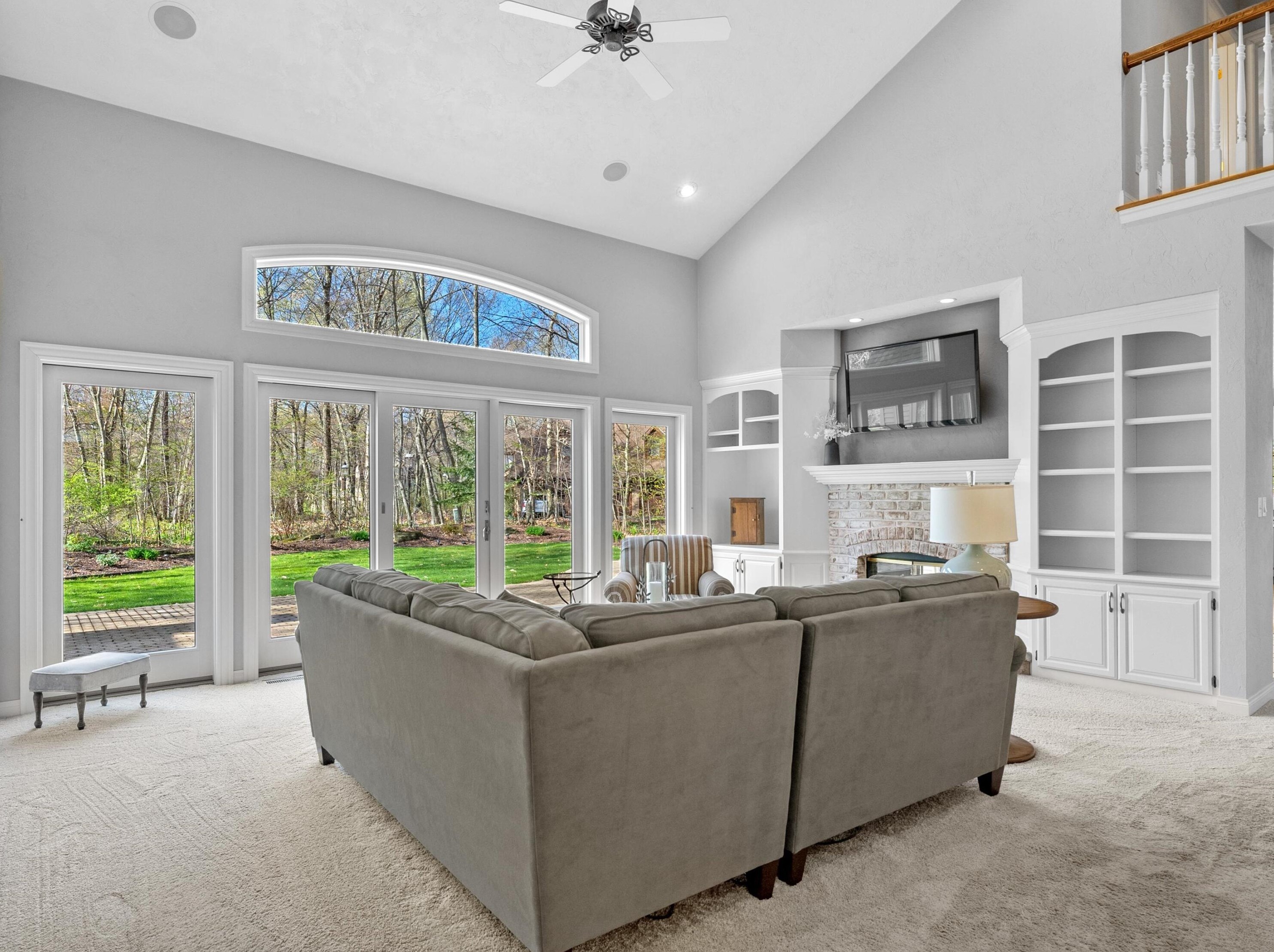 601 Woodridge Dr, Manitowoc WI 54220-9045 exterior