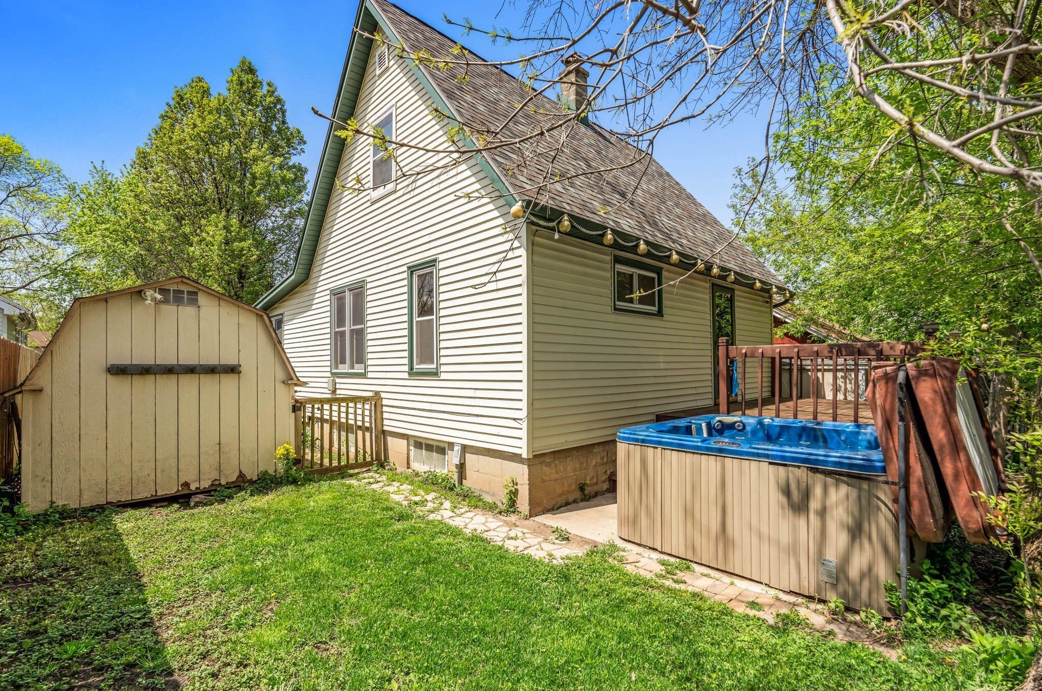 1114 88, Milwaukee WI 53214-2930 exterior