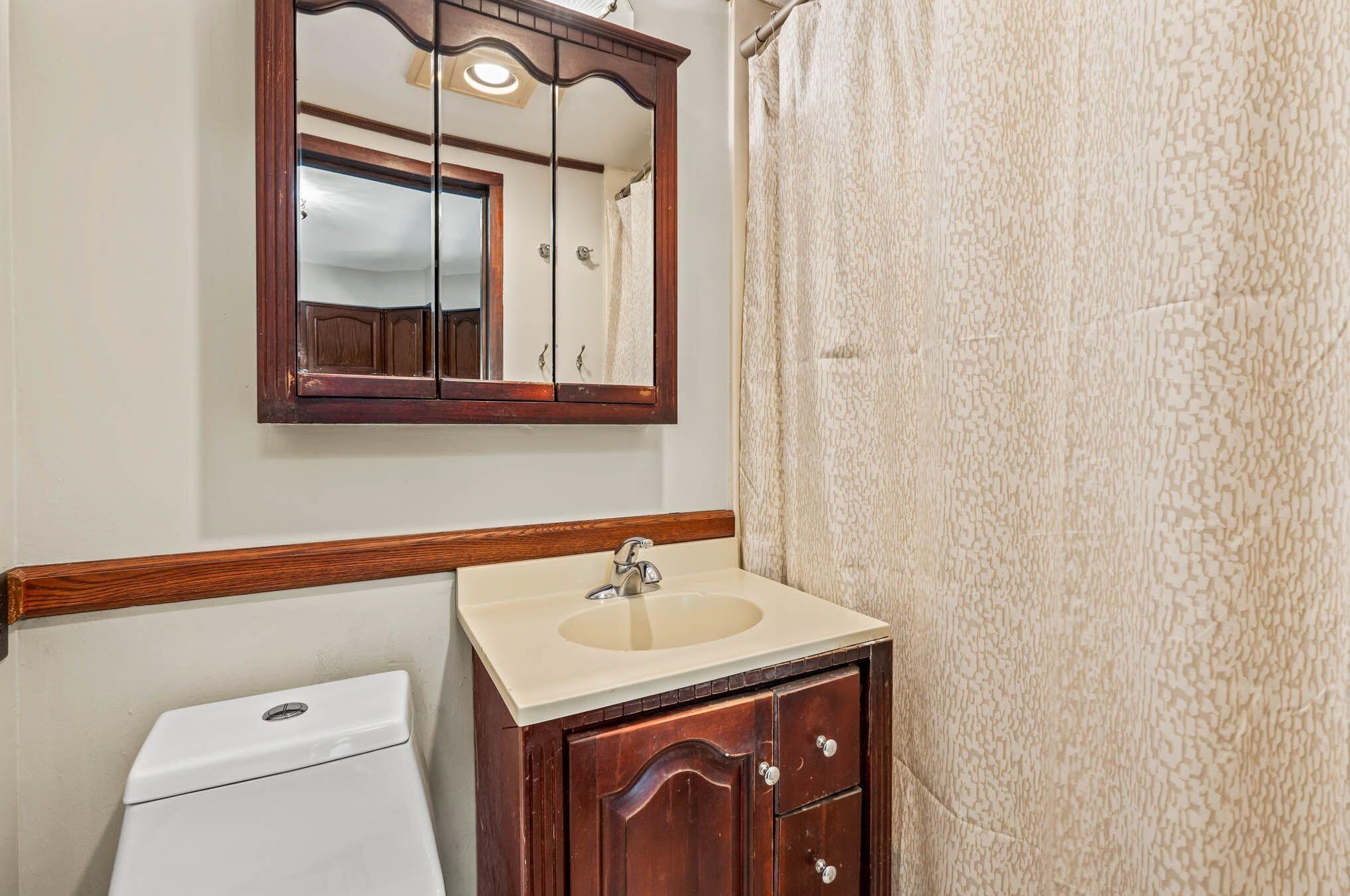 1114 88, Milwaukee WI 53214-2930 exterior