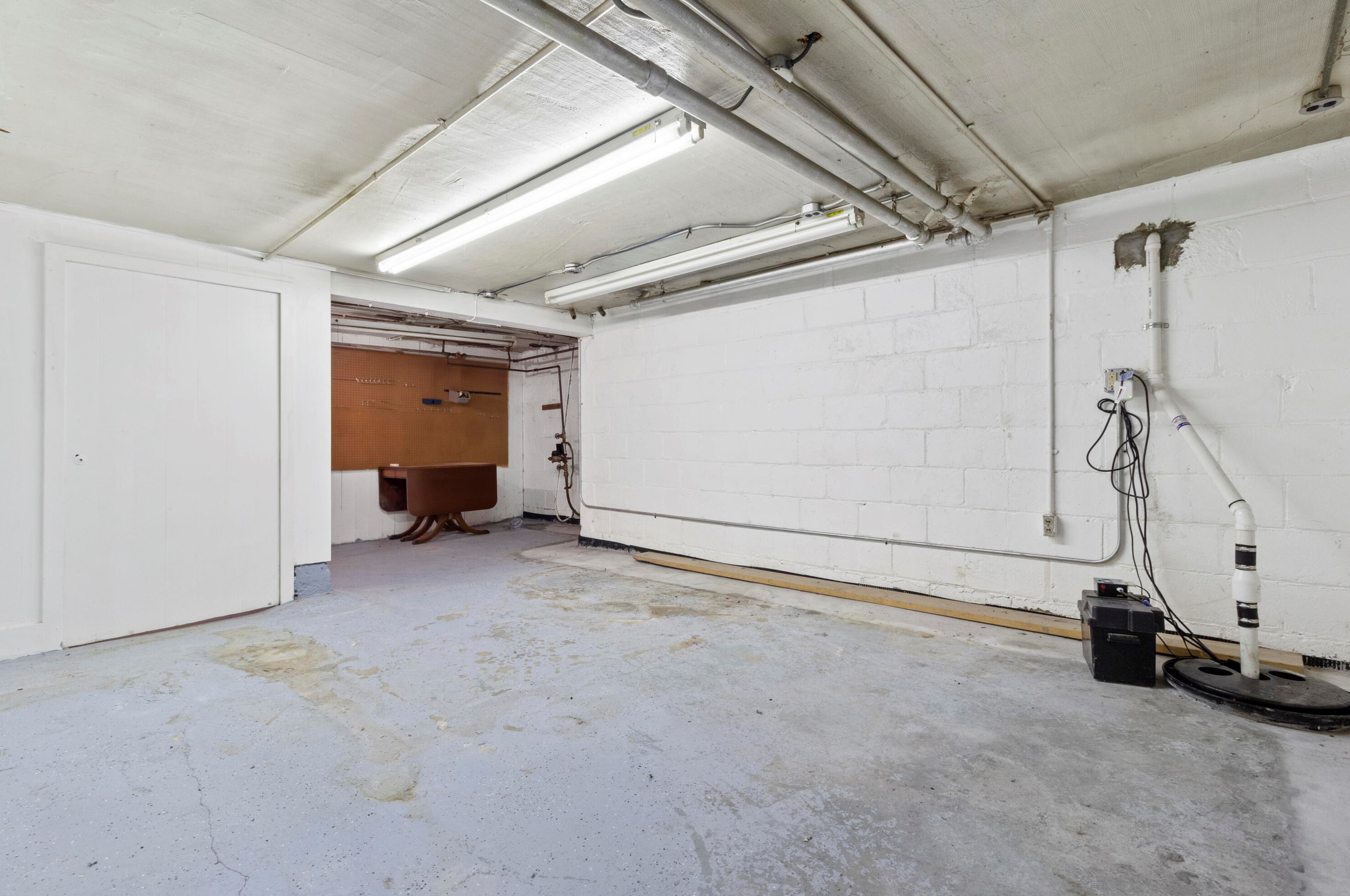 3491 Maryland Ave, Milwaukee WI 53211-3751 exterior