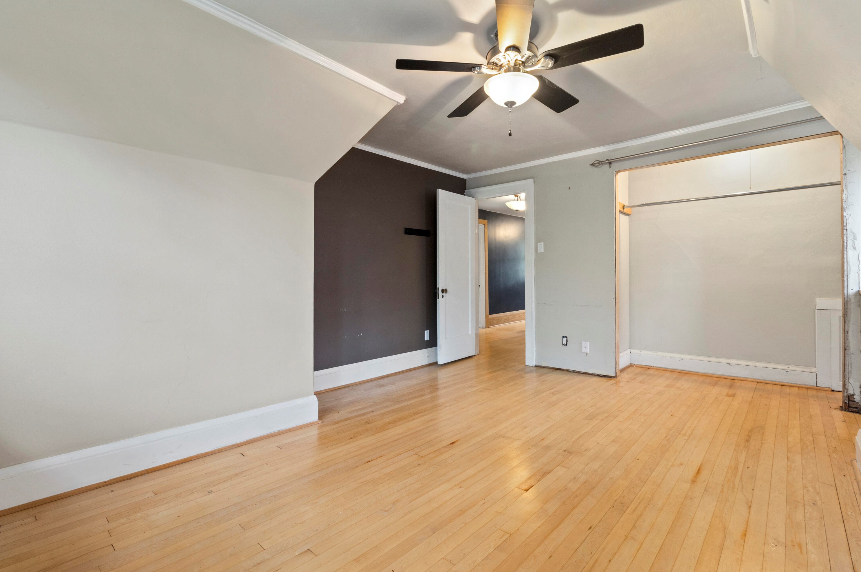 3491 Maryland Ave, Milwaukee WI 53211-3751 exterior