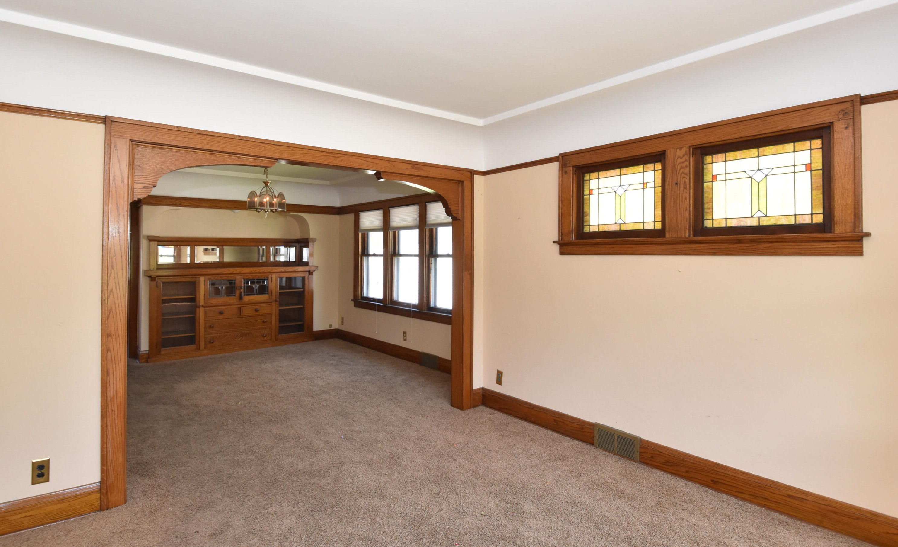 8428 Becher St, Milwaukee WI 53215-2558 exterior