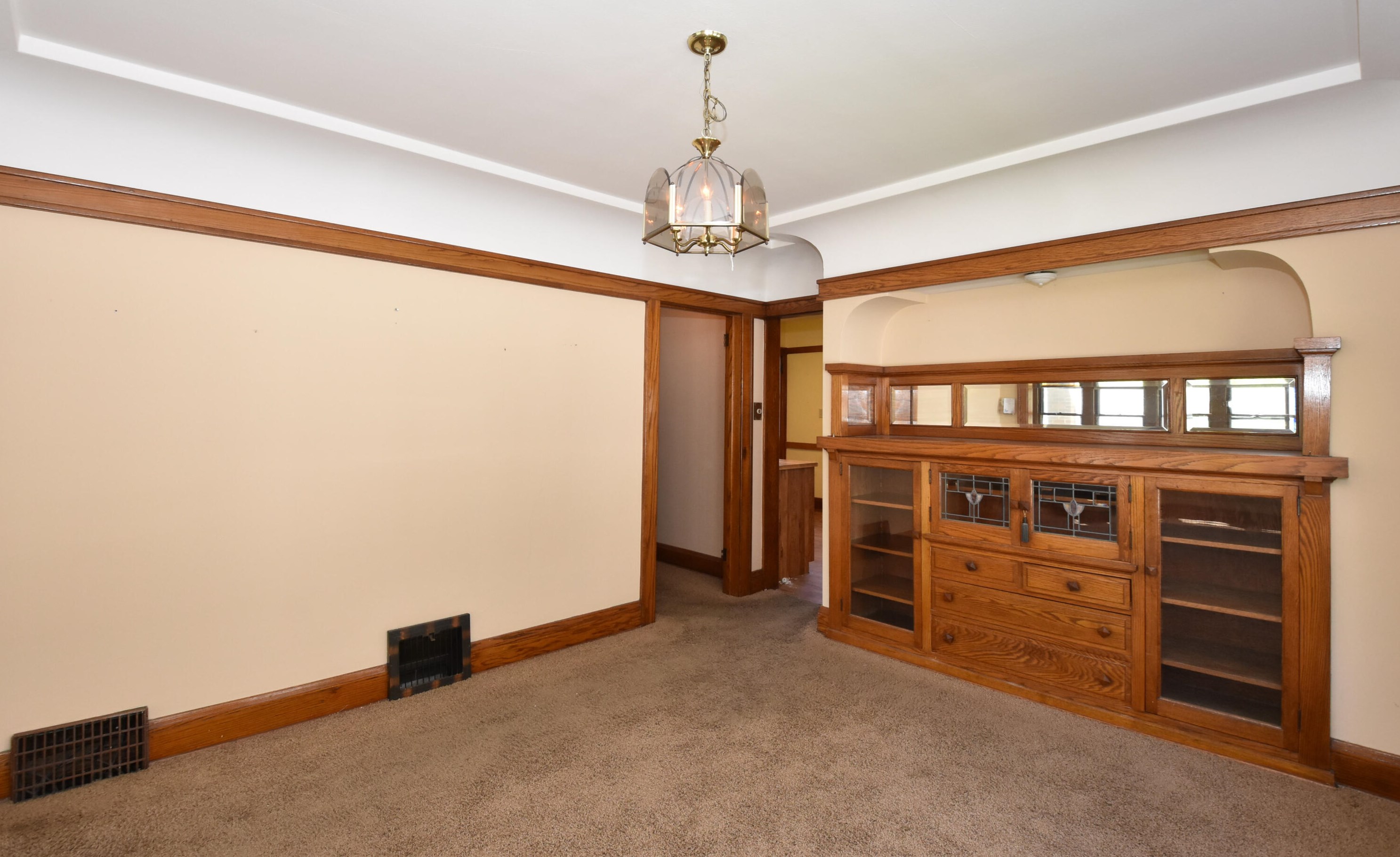 8428 Becher St, Milwaukee WI 53215-2558 exterior