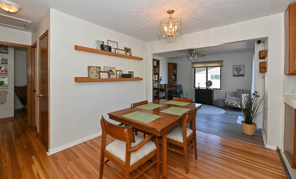 4103 Lipton Ave, Milwaukee WI  53235-5535 exterior