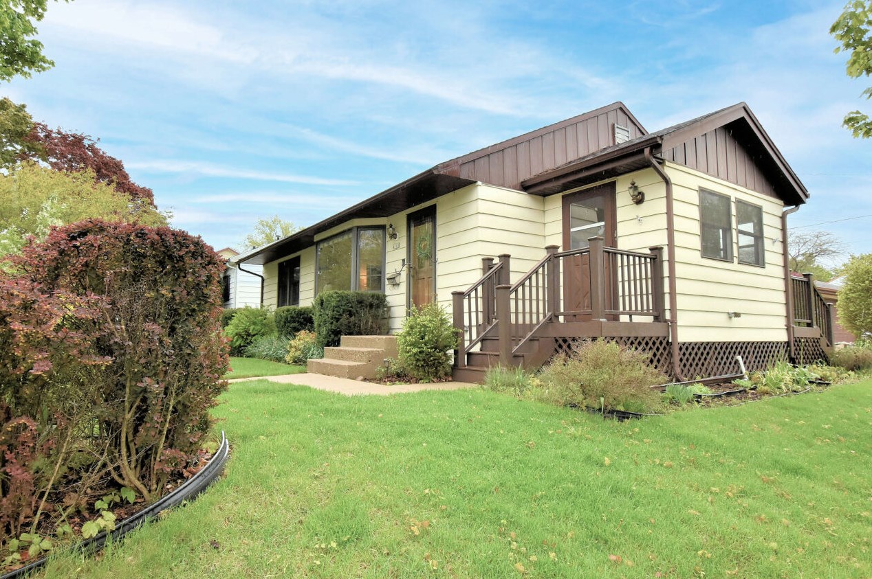 4103 Lipton Ave, Milwaukee WI  53235-5535 exterior