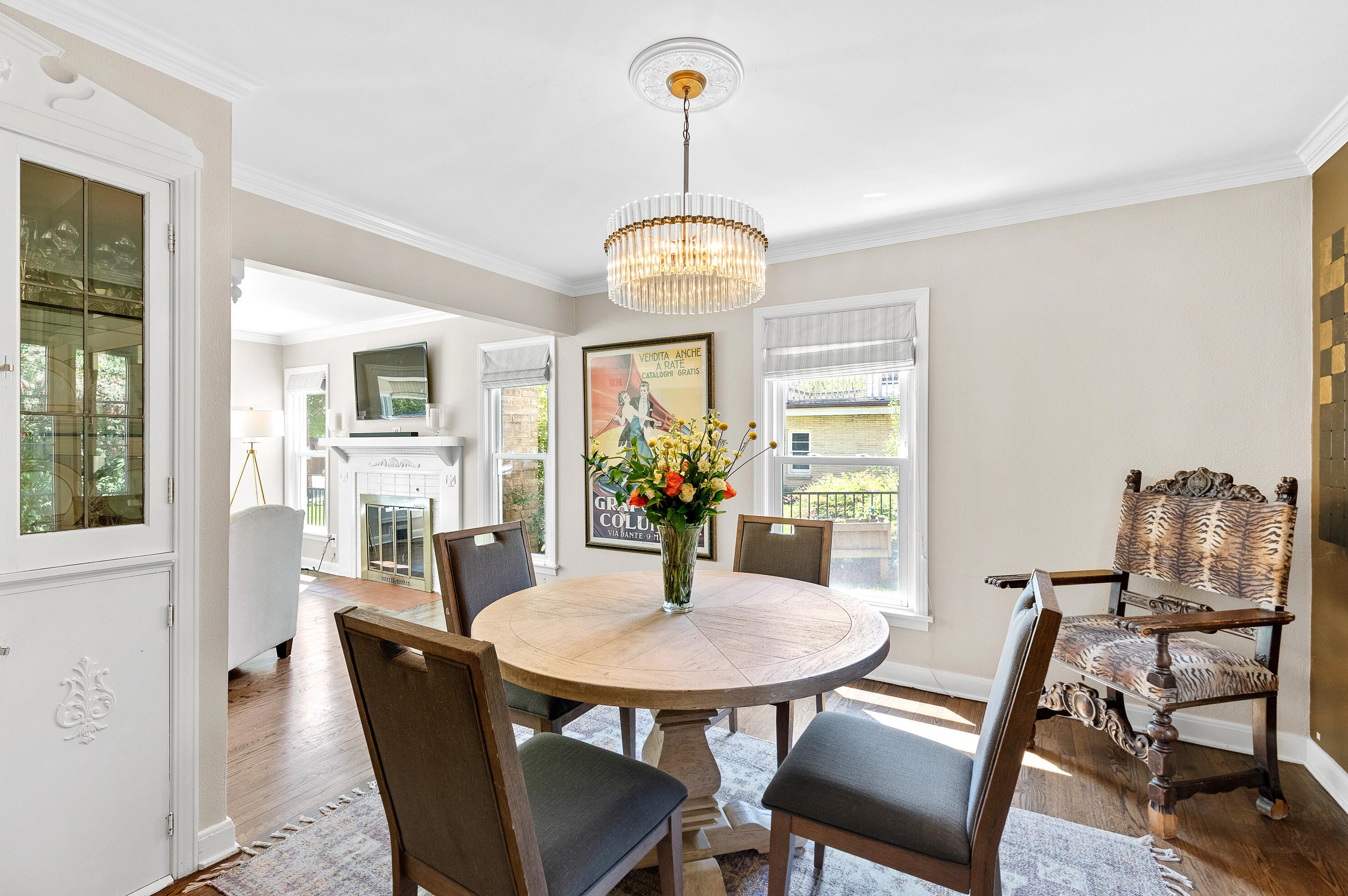 526 Lk Vw Ave, Milwaukee WI 53217-4858 exterior