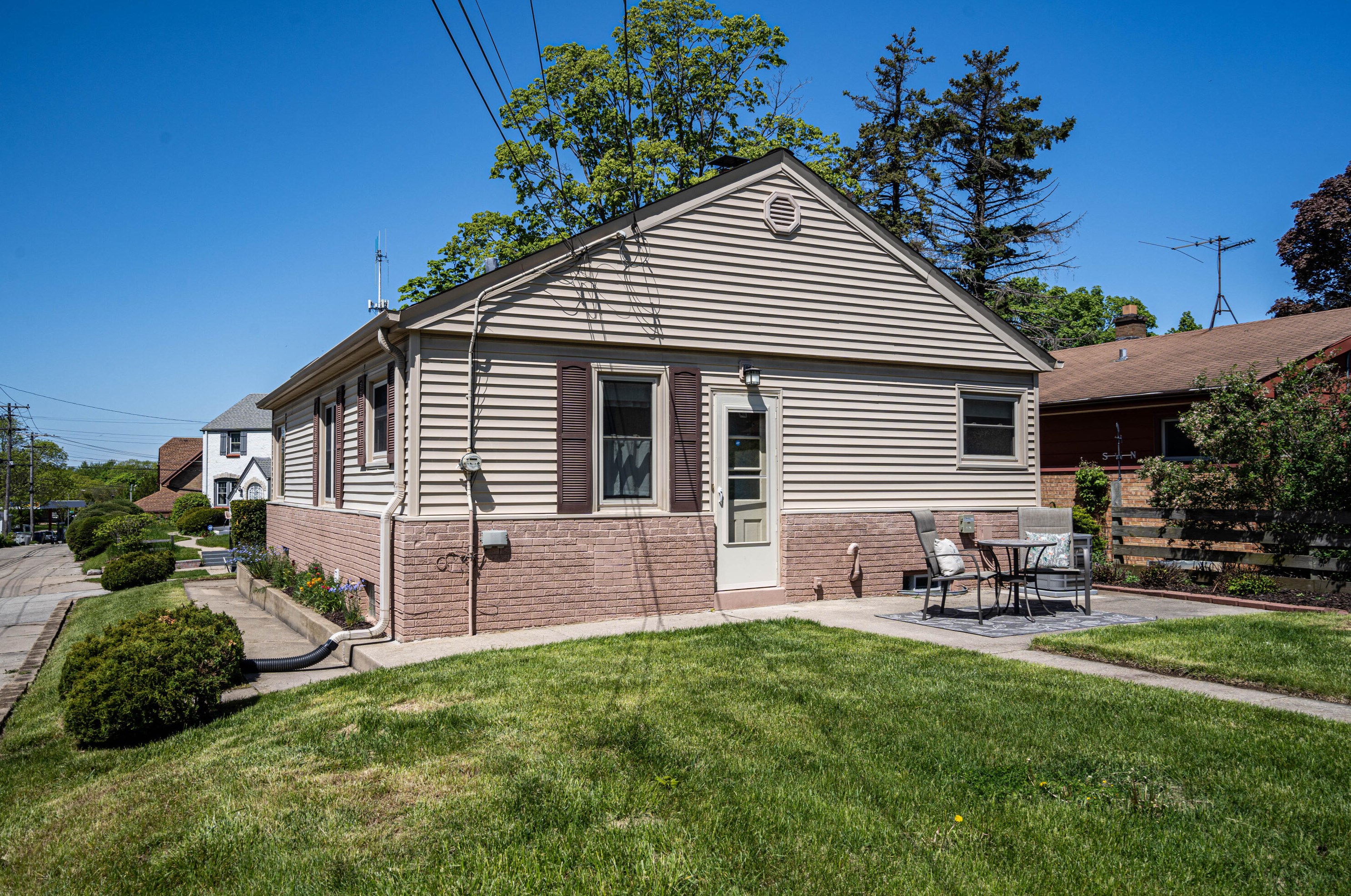 3520 86th St, Milwaukee WI  53228-1510 exterior