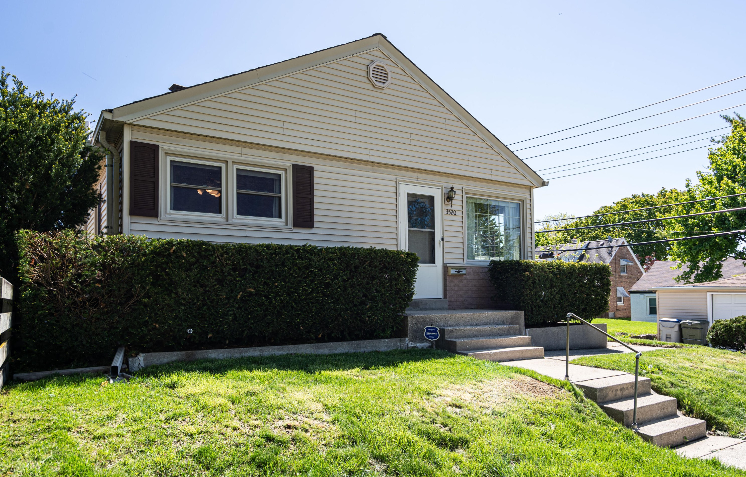 3520 86th St, Milwaukee WI  53228-1510 exterior