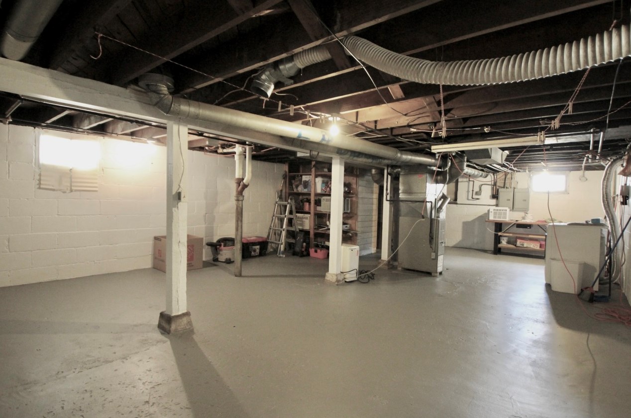 1924 69th St, Milwaukee WI  53219-1317 exterior