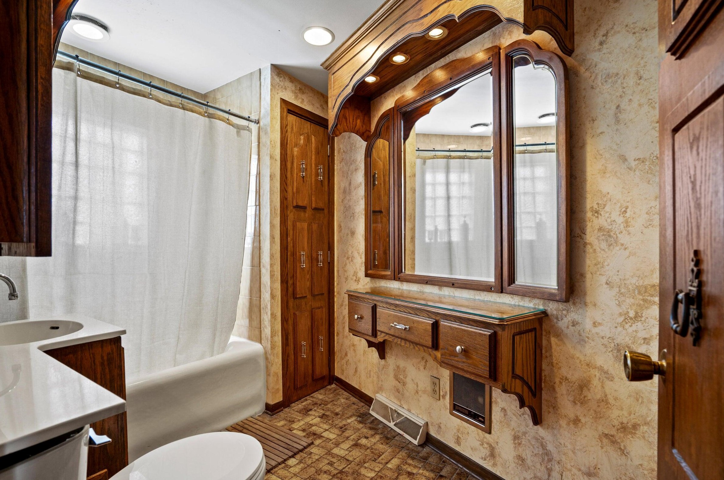 114 65, Milwaukee WI 53214-3250 exterior