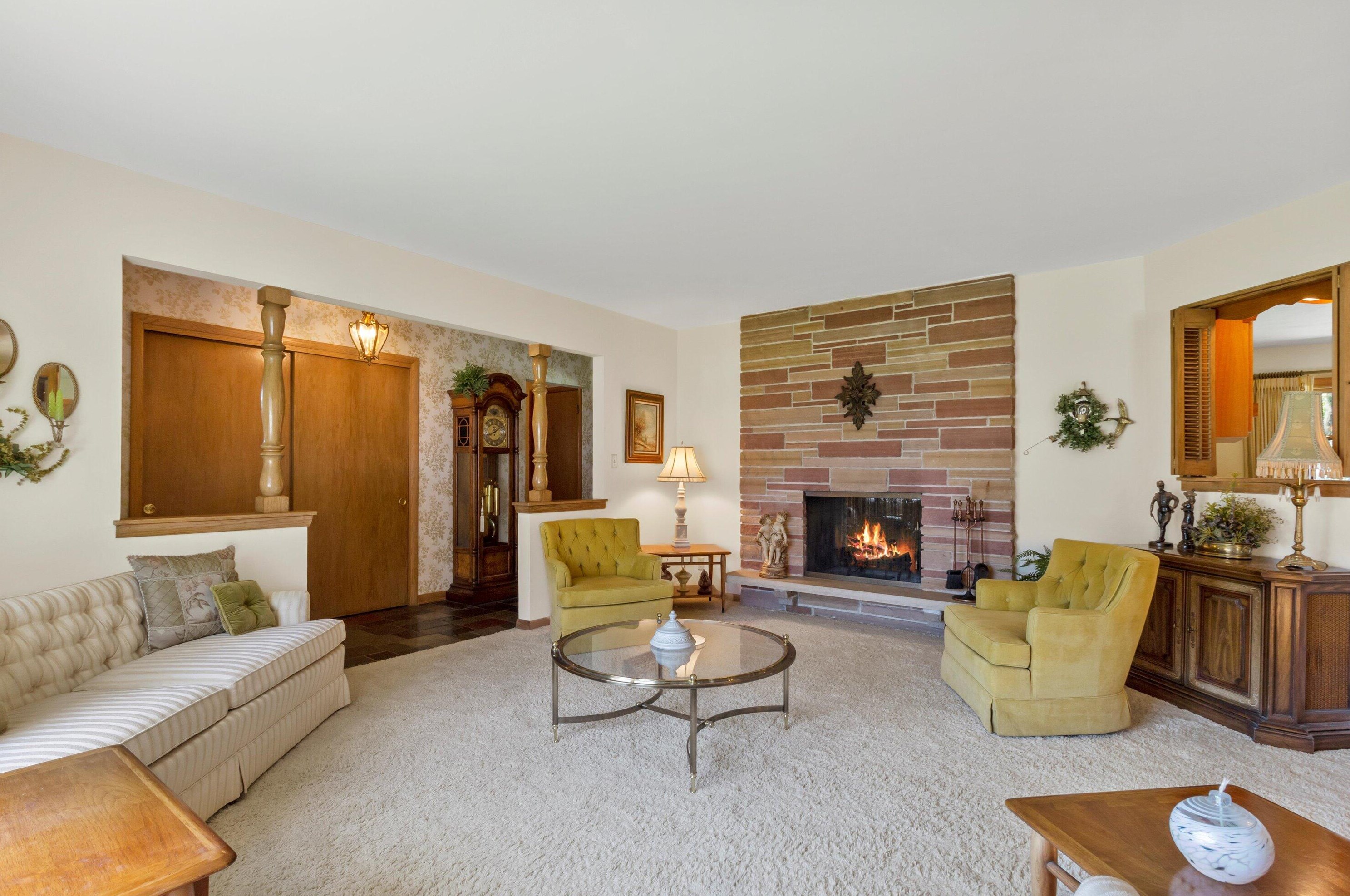 4602 83 St, Kenosha WI 53142-2015 exterior