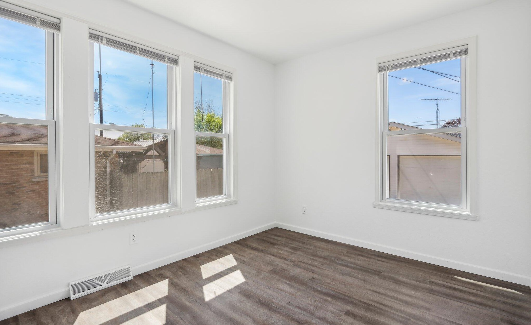 2500 22nd Ave, Kenosha WI 53140-4814 exterior