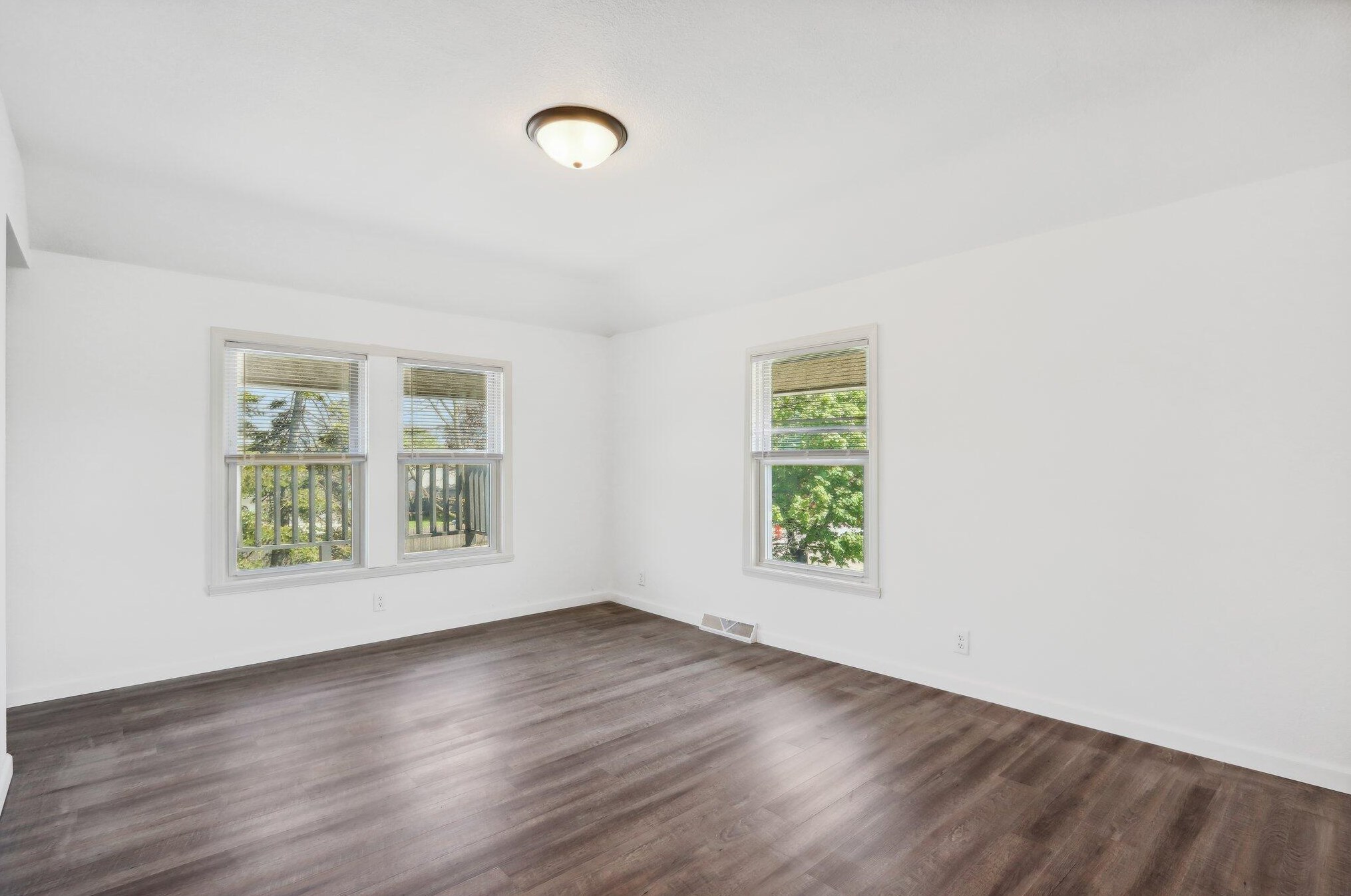 2500 22nd Ave, Kenosha WI 53140-4814 exterior