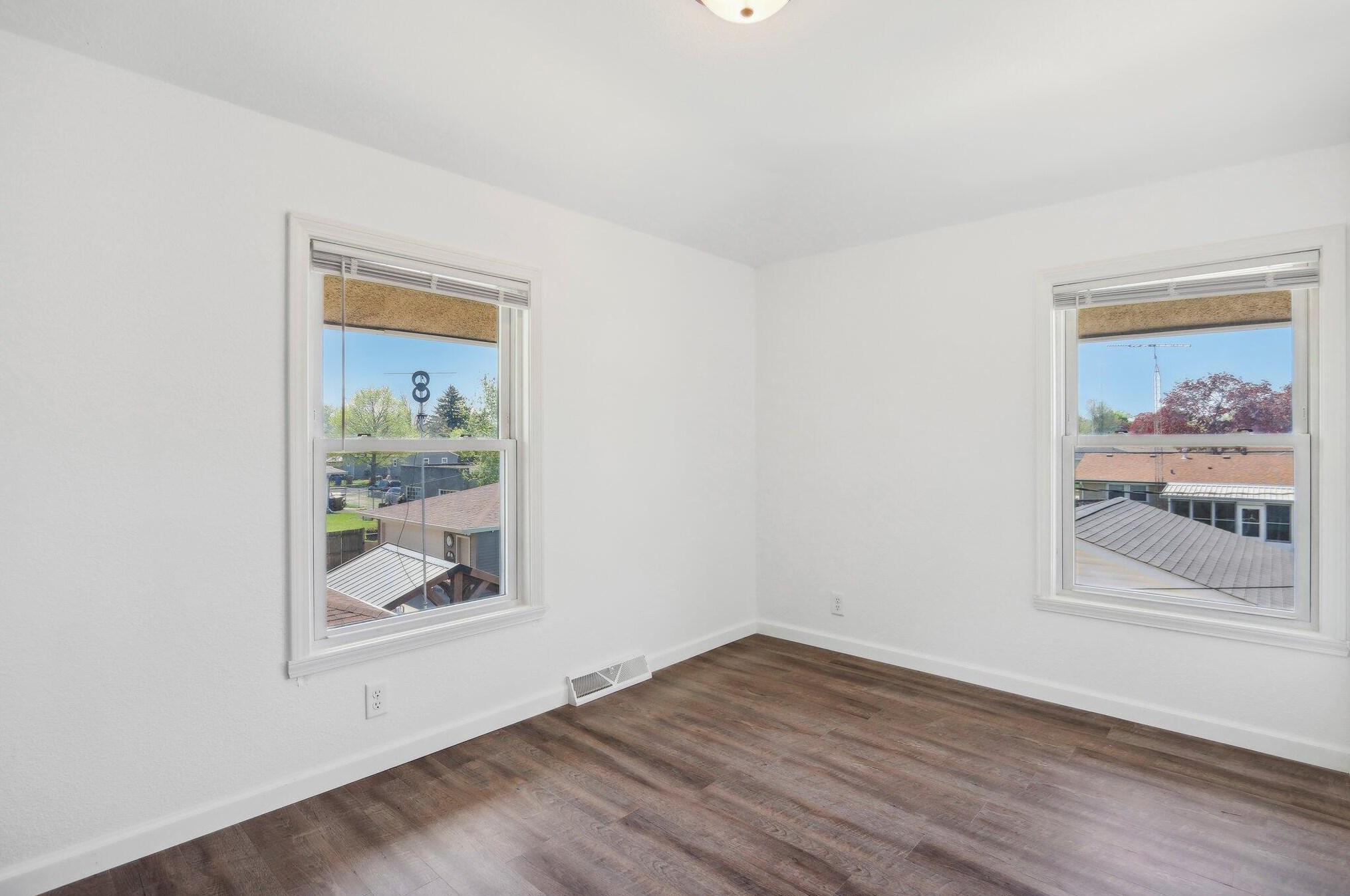 2500 22nd Ave, Kenosha WI 53140-4814 exterior