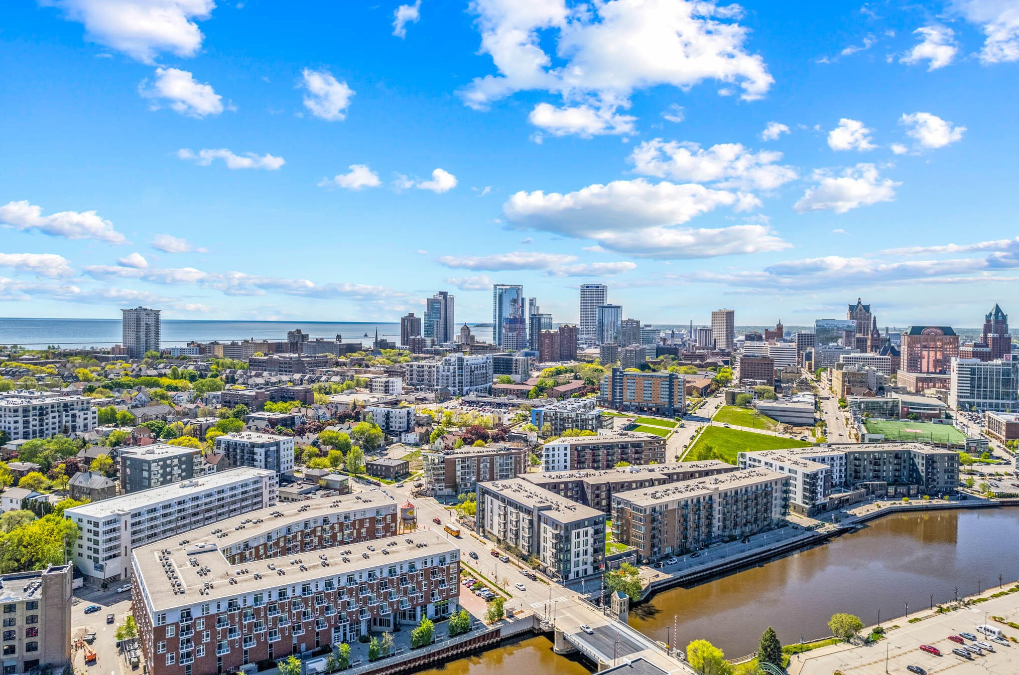 234 Reservoir Ave, Milwaukee WI  53212-3765 exterior