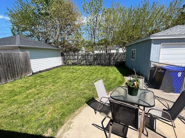 7827 32 Ave, Kenosha WI 53142-4621 exterior