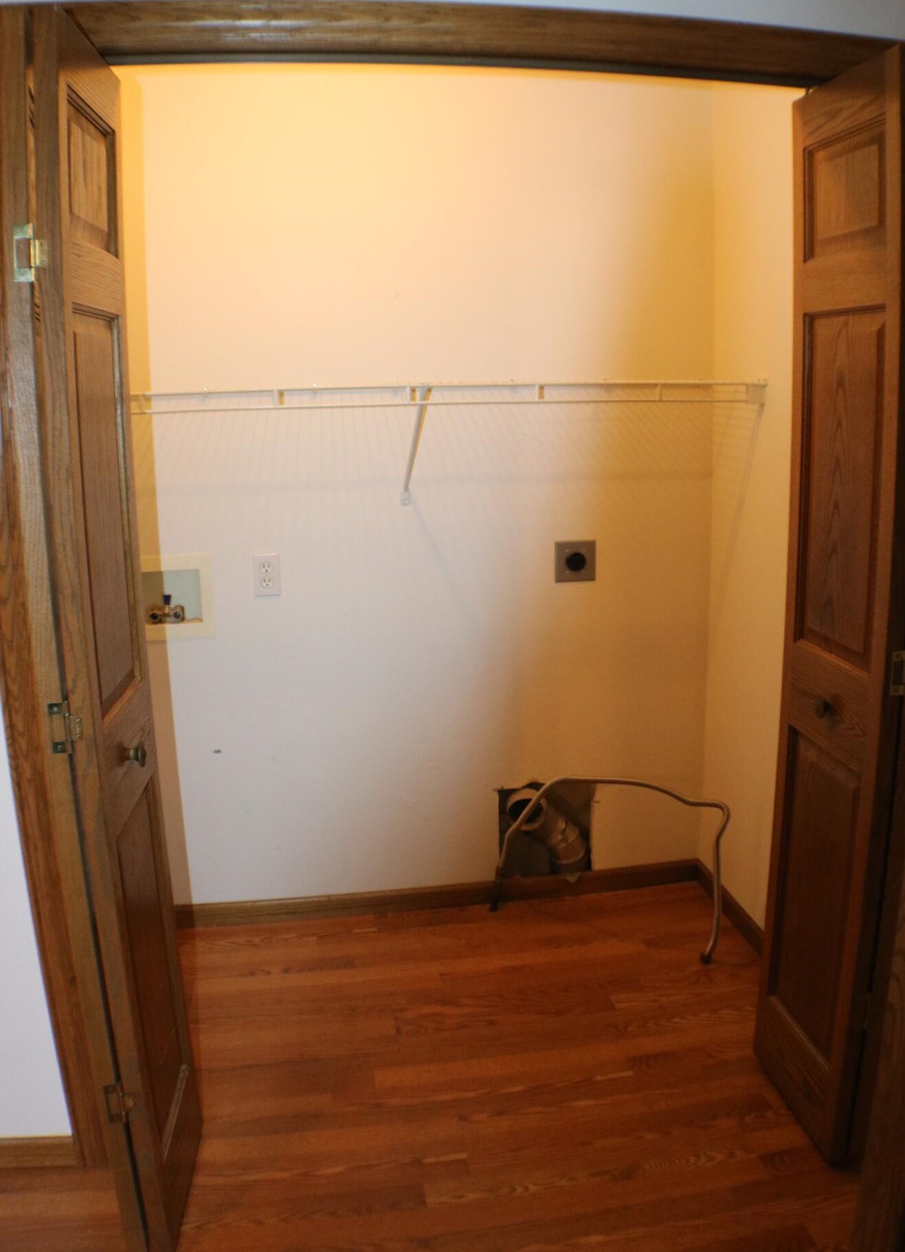 4801 Veranda Ct, Manitowoc WI 54220-8318 exterior