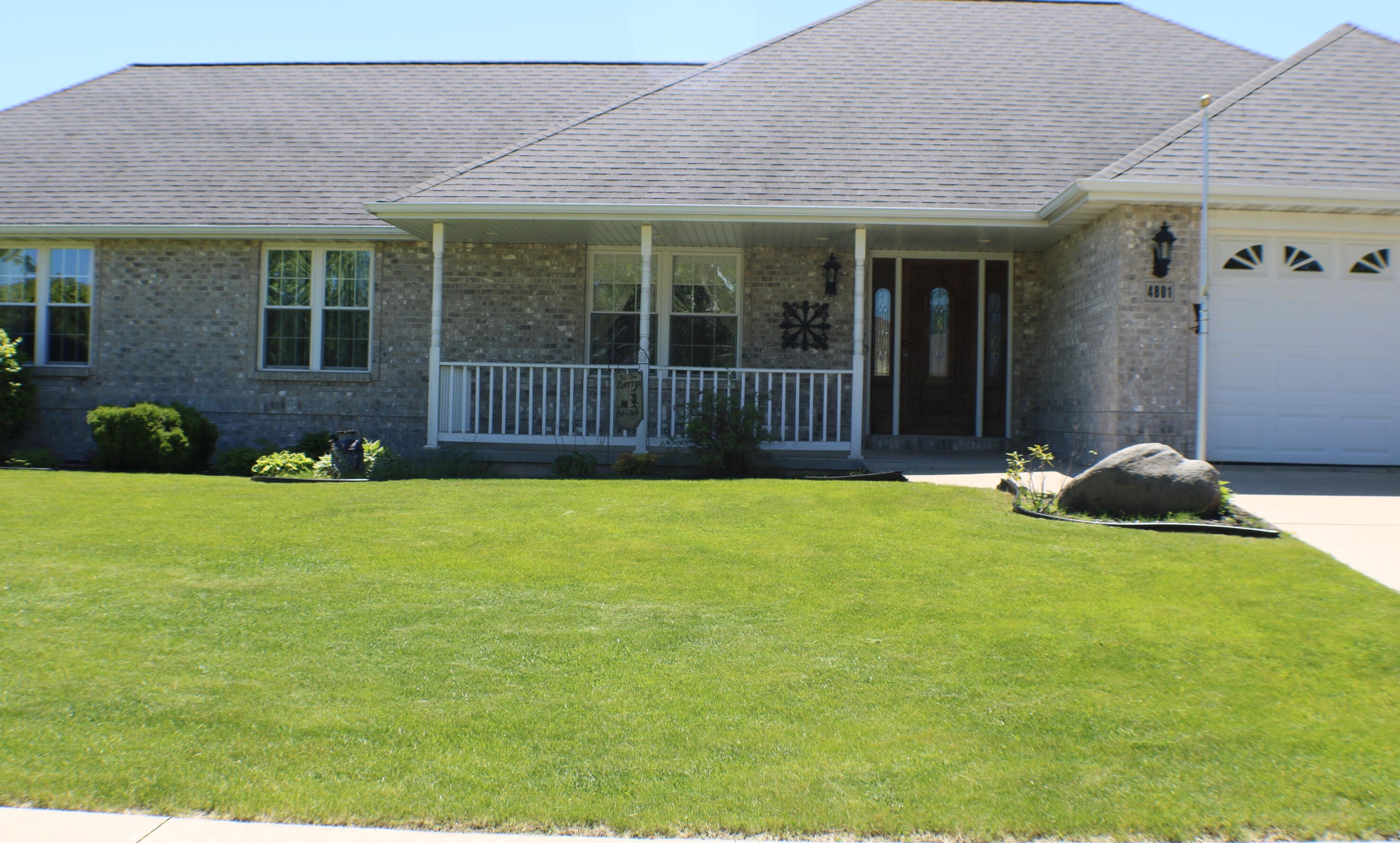 4801 Veranda Ct, Manitowoc WI 54220-8318 exterior