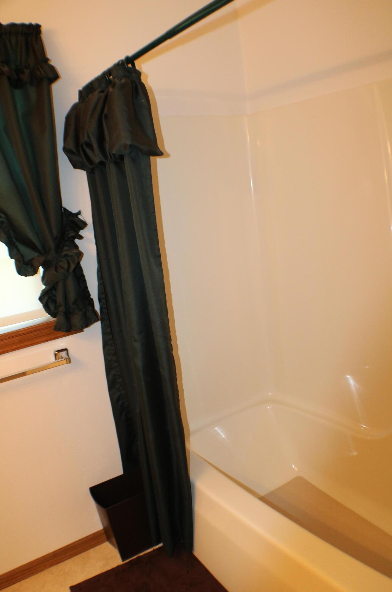 4801 Veranda Ct, Manitowoc WI 54220-8318 exterior