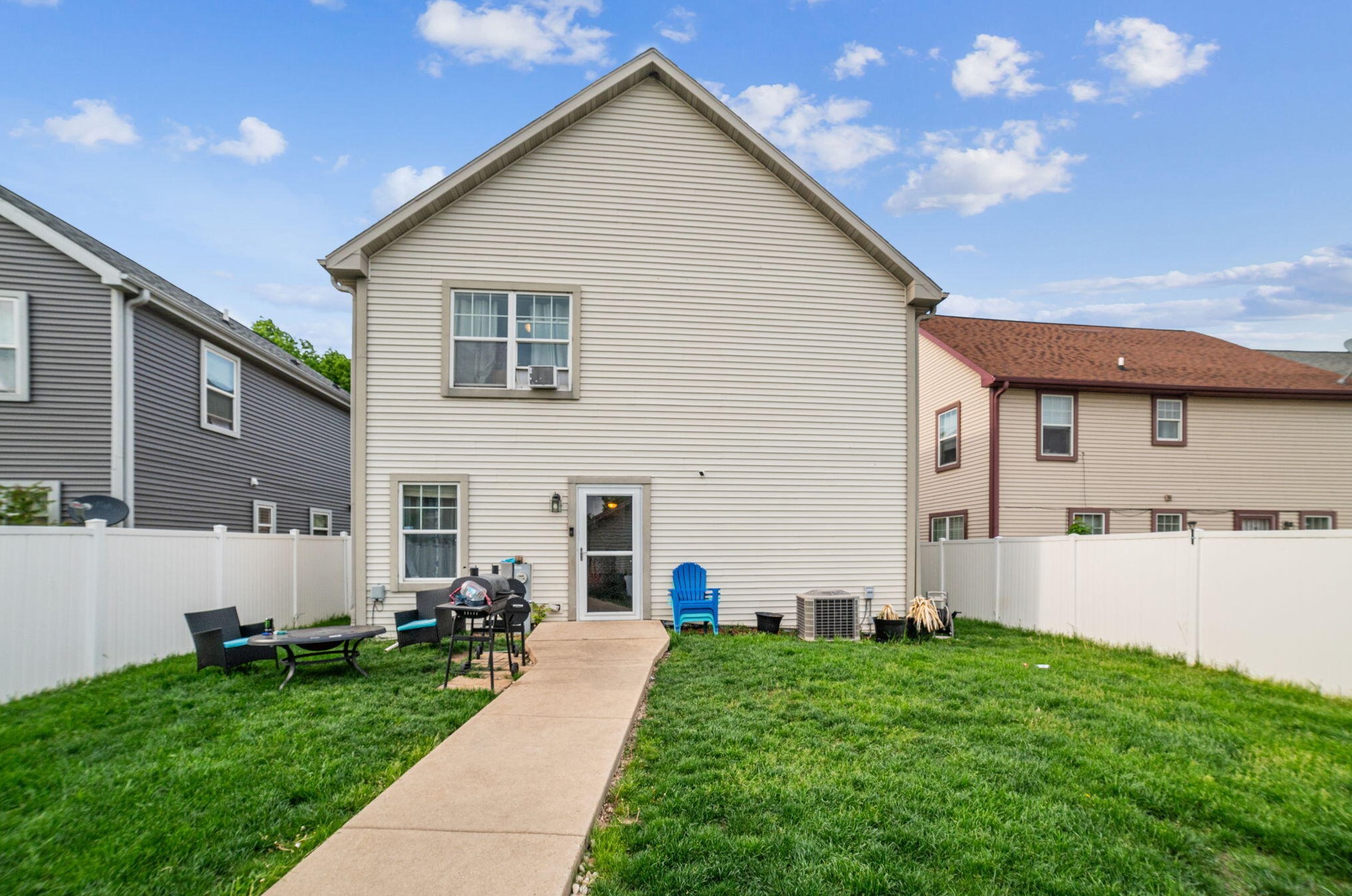 1929 Mckinley Ave, Milwaukee WI 53205-2035 exterior