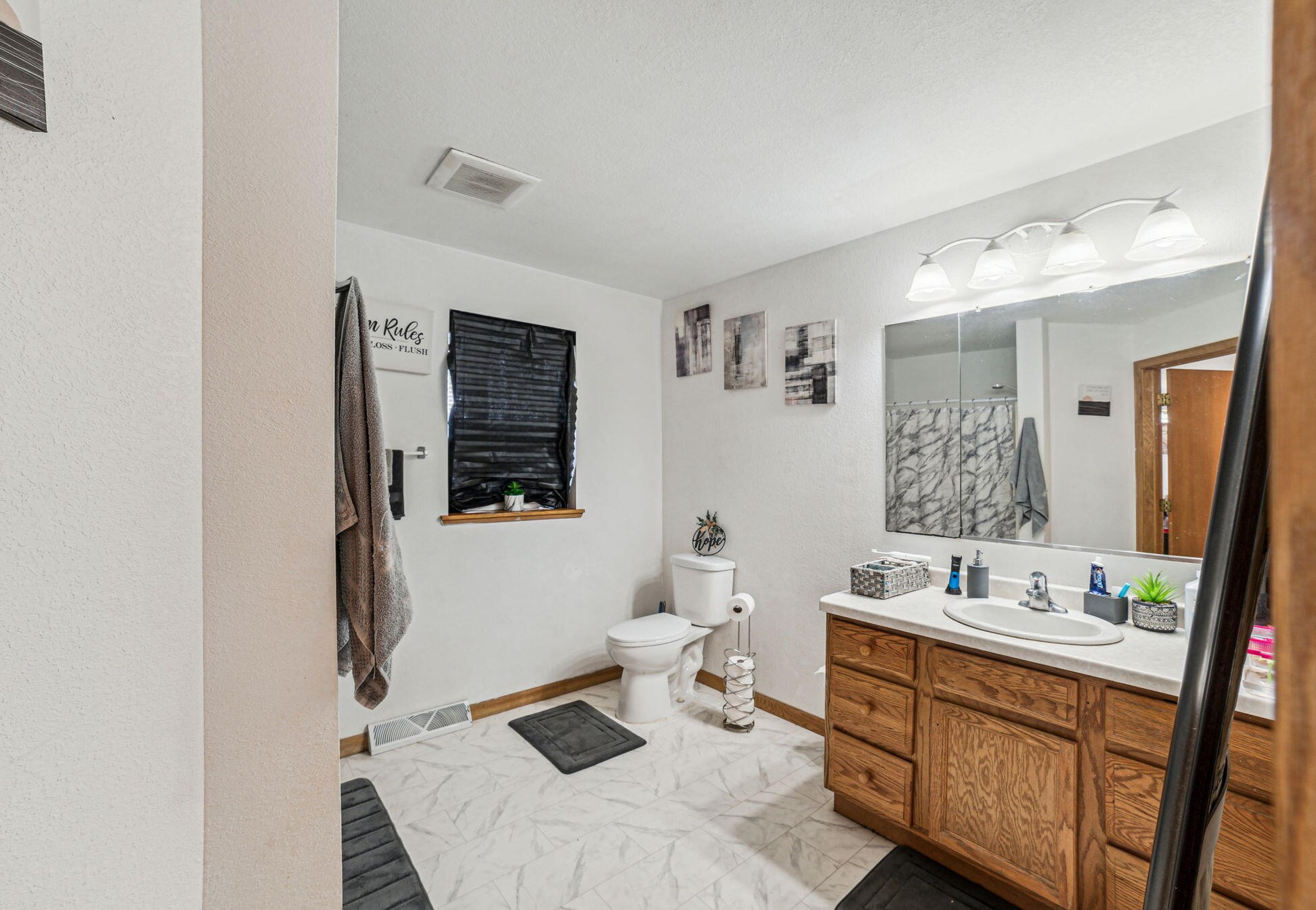 1929 Mckinley Ave, Milwaukee WI 53205-2035 exterior