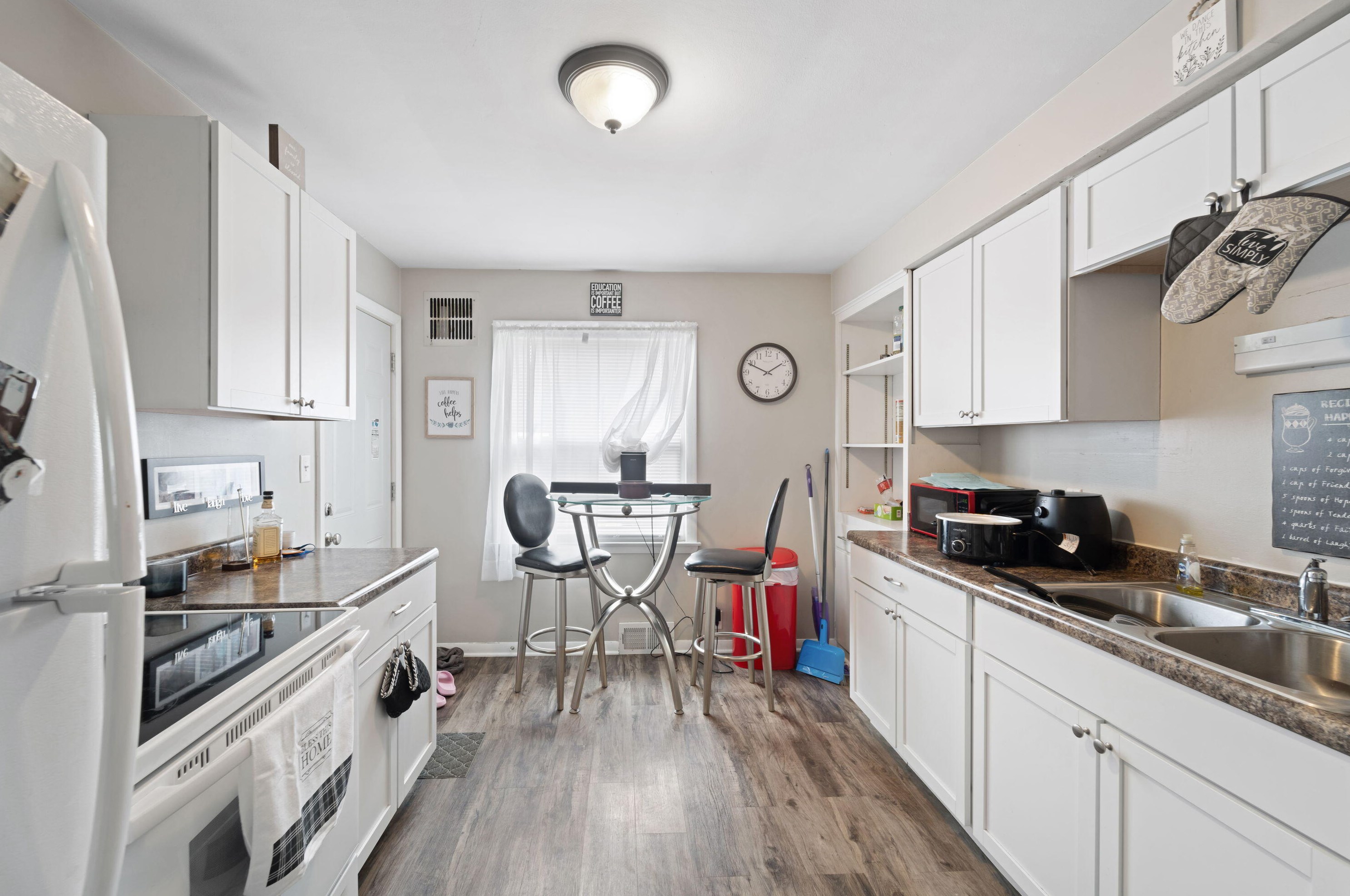 3201 35, Milwaukee WI 53215-4127 exterior