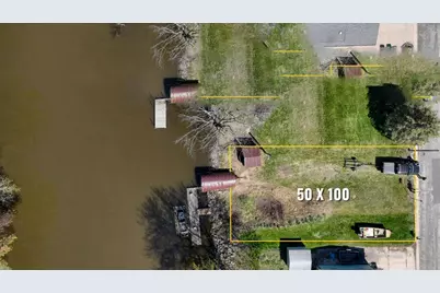 1920  Fanell Dr, La Crosse, WI 54601 - Photo 3