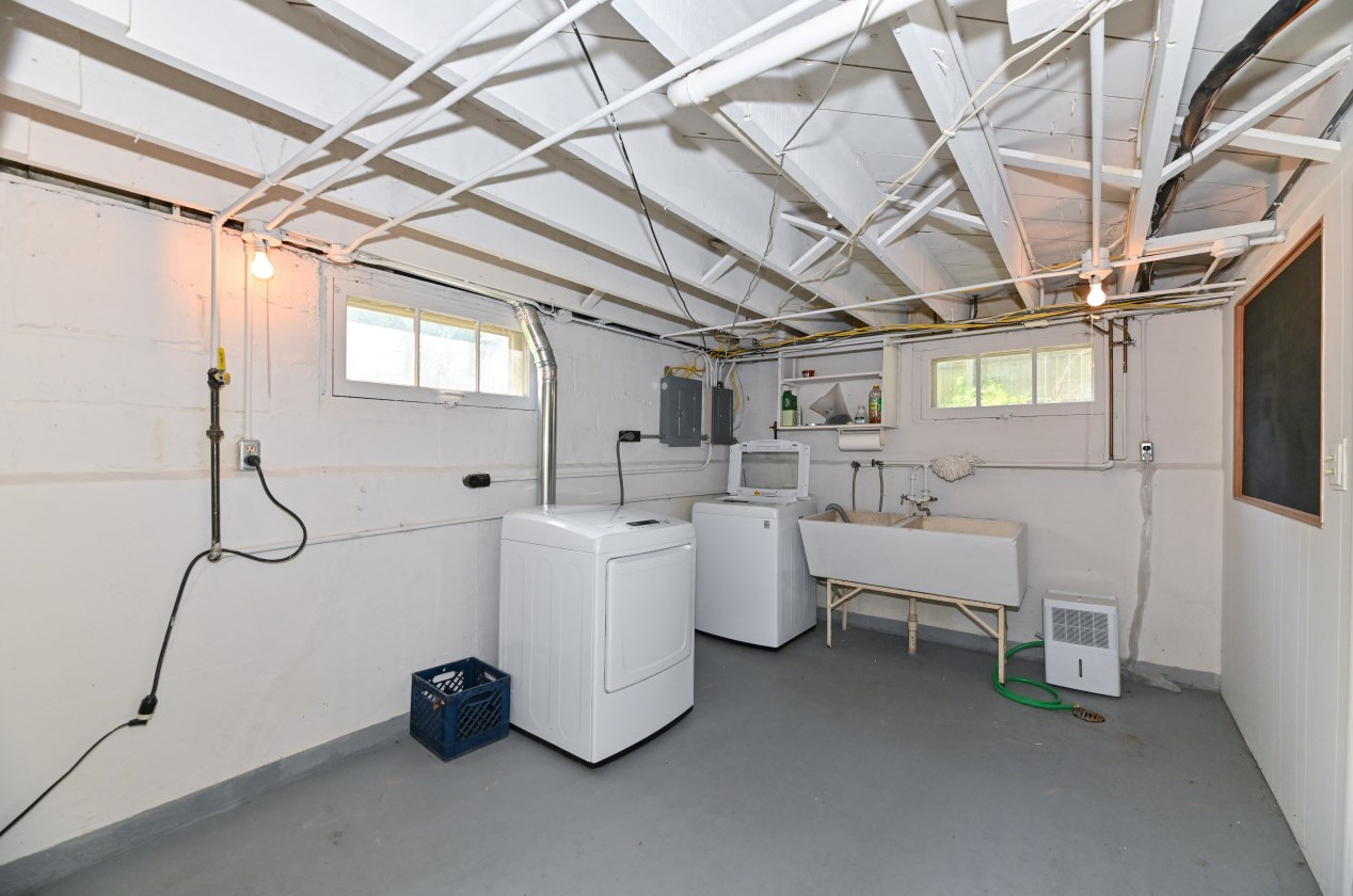 7611 5 Ave, Kenosha WI 53143-6007 exterior