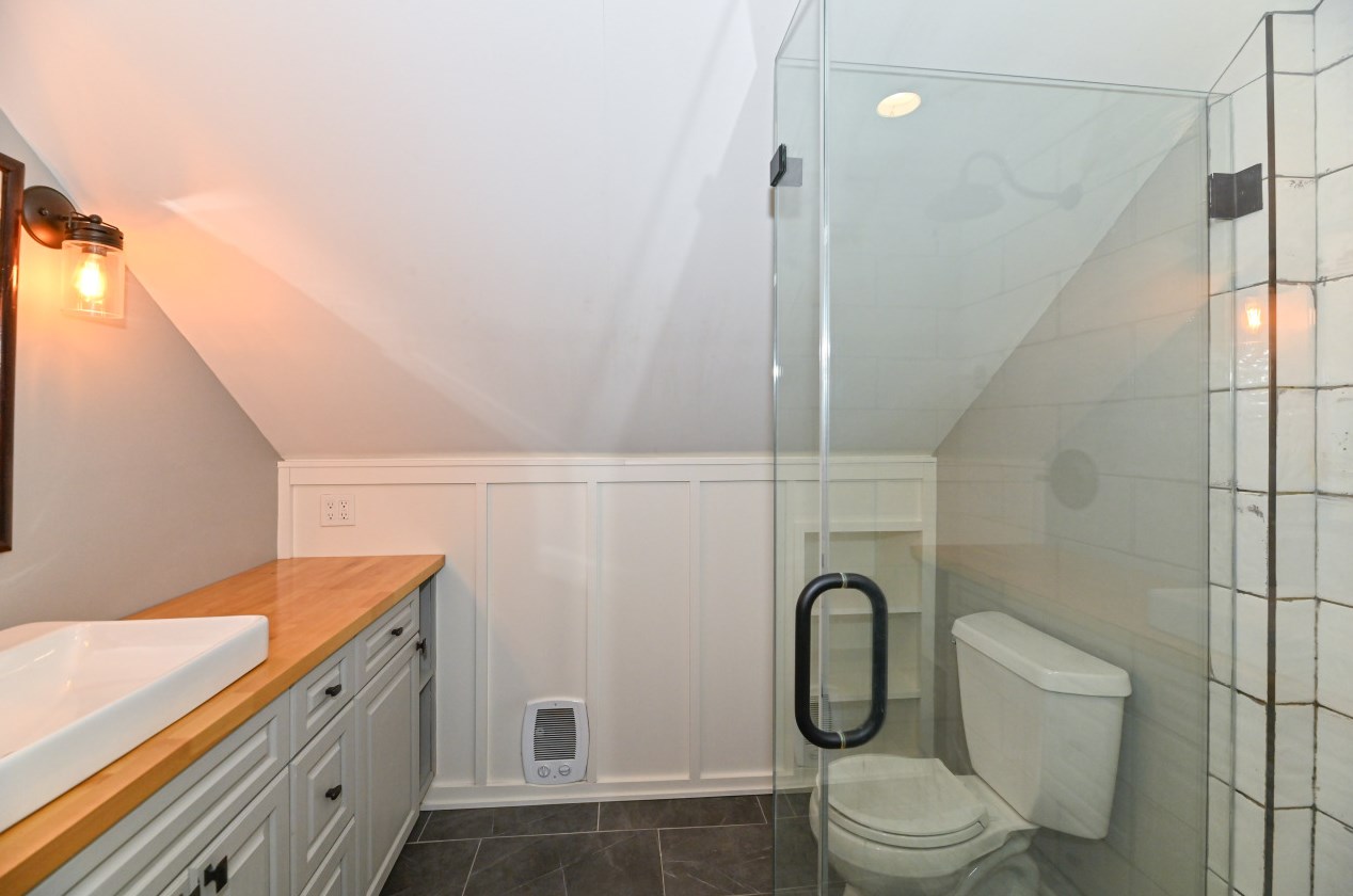 7611 5 Ave, Kenosha WI 53143-6007 exterior