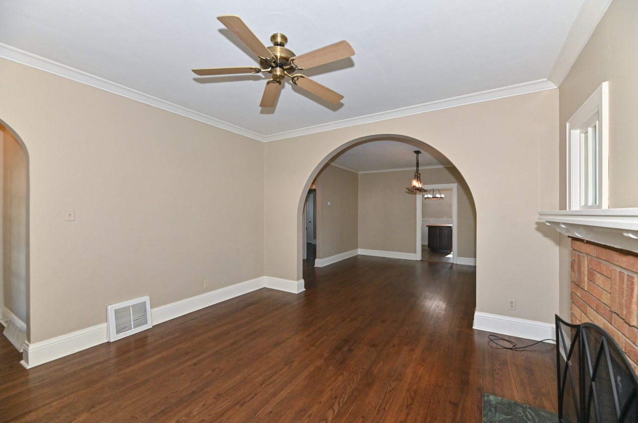 7611 5 Ave, Kenosha WI 53143-6007 exterior