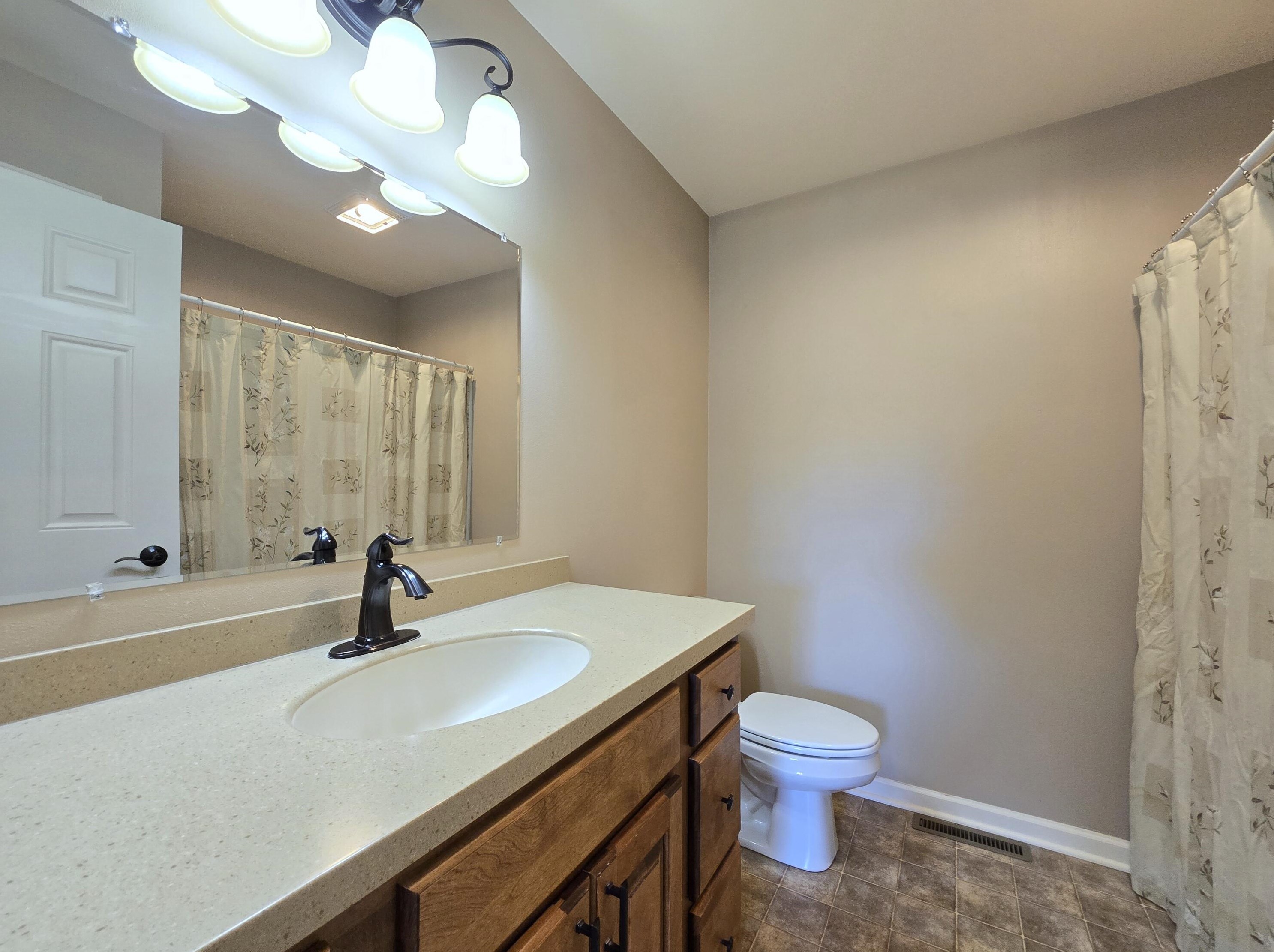 5246 Gallant Fox Ln, Racine WI  53402-2148 exterior