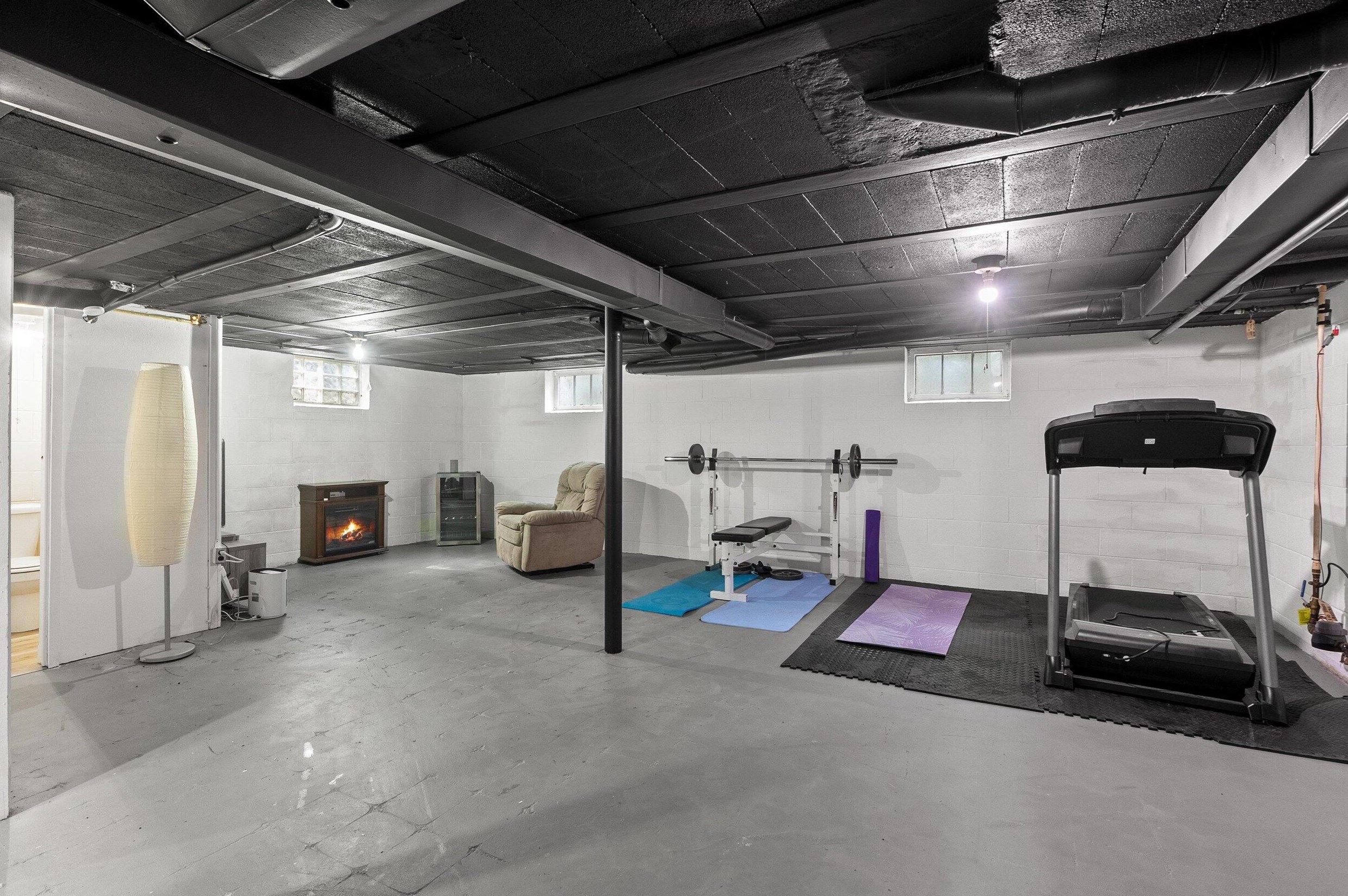 503 112, Milwaukee WI 53226-4132 exterior