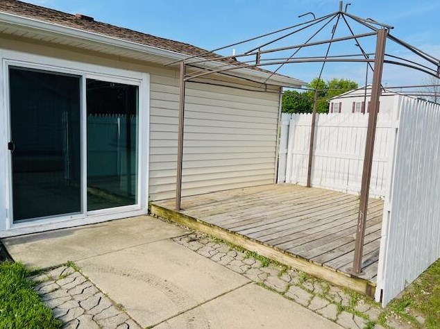 5035 39 Ave, Kenosha WI 53144-2635 exterior