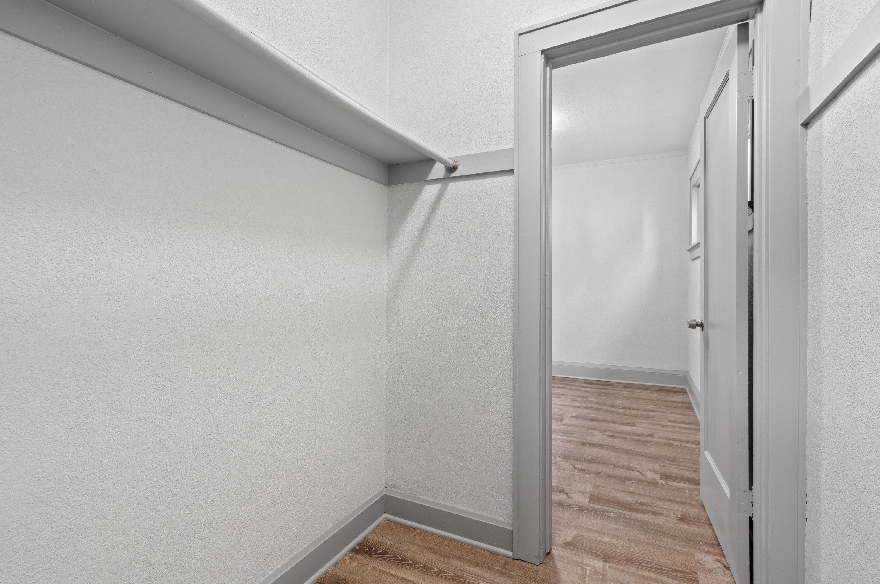 3961 27, Milwaukee WI 53208-1502 exterior