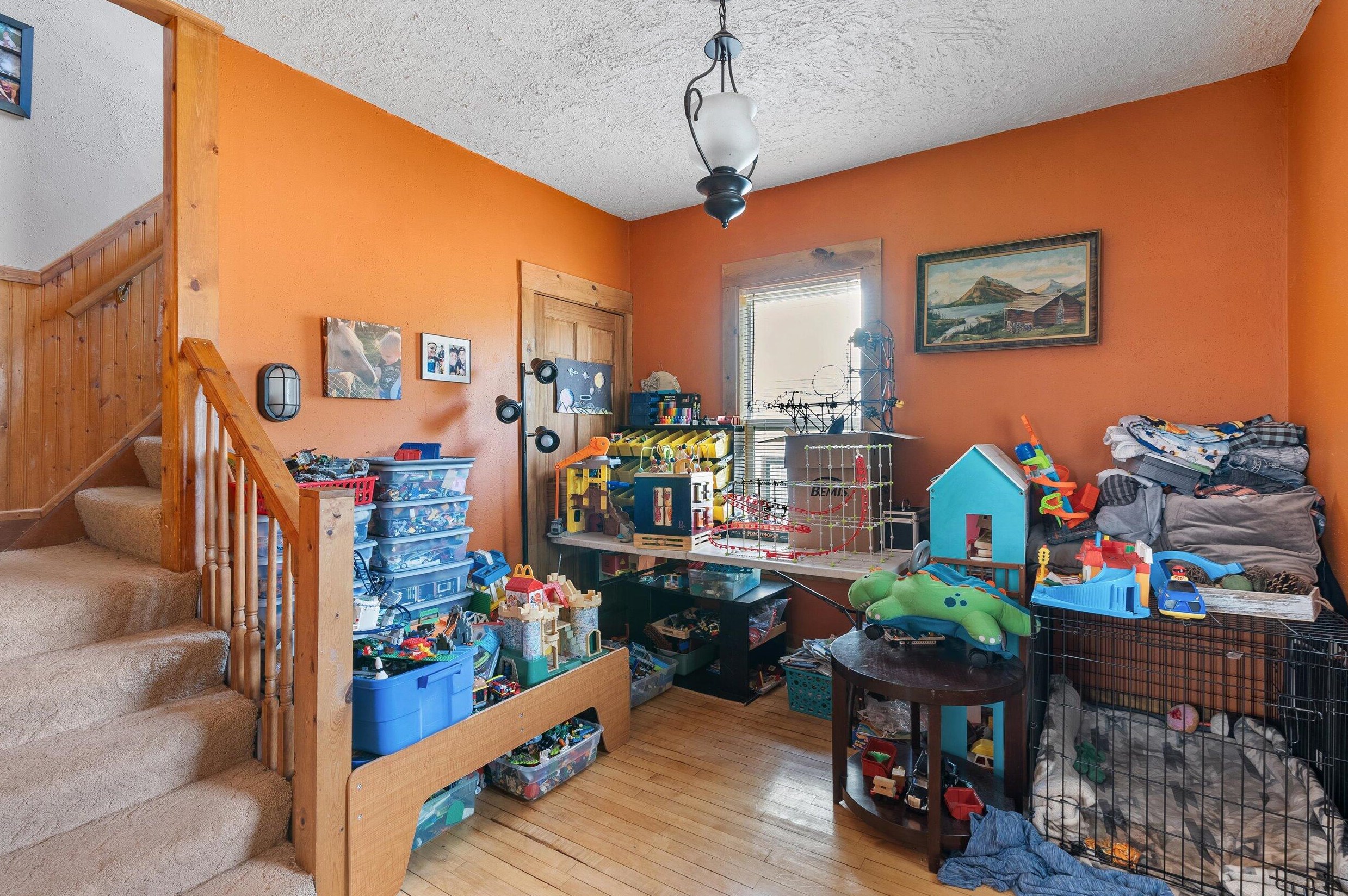 304 Frst Ave, Plymouth WI 53073-1216 exterior