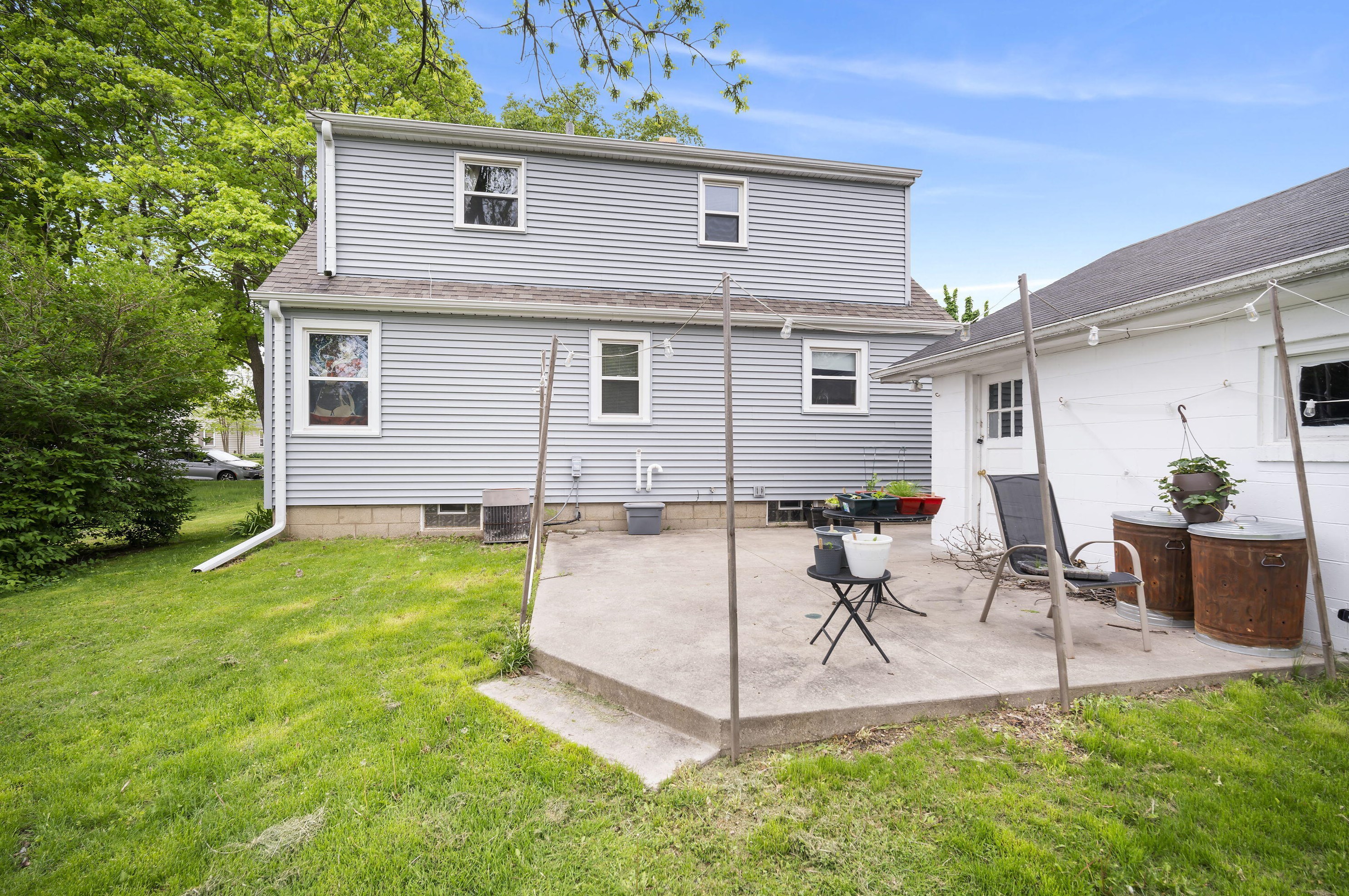 1134 5th Ave, Grafton WI  53024-1804 exterior