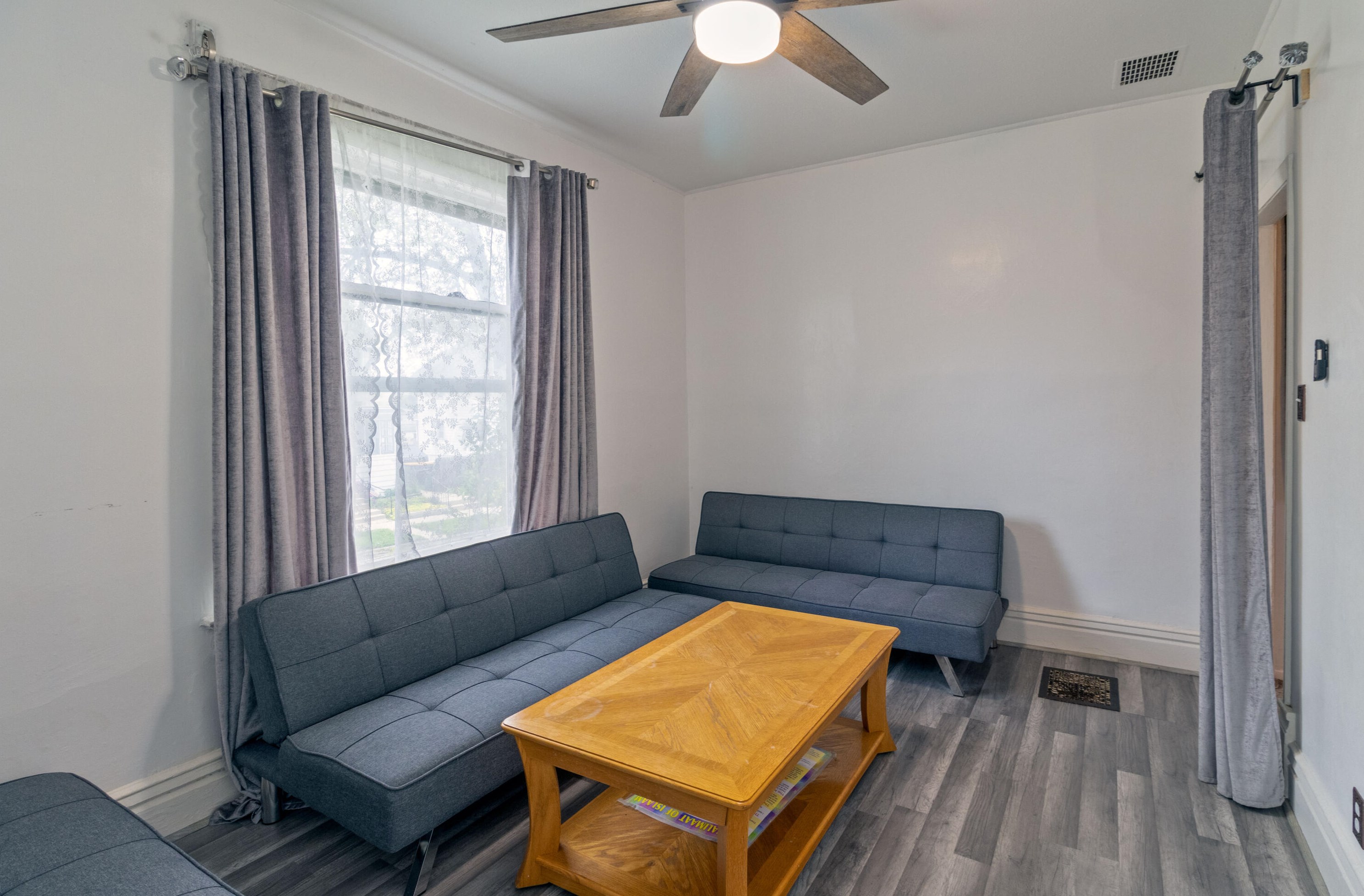 1533 64th St, Milwaukee WI  53214-4902 exterior