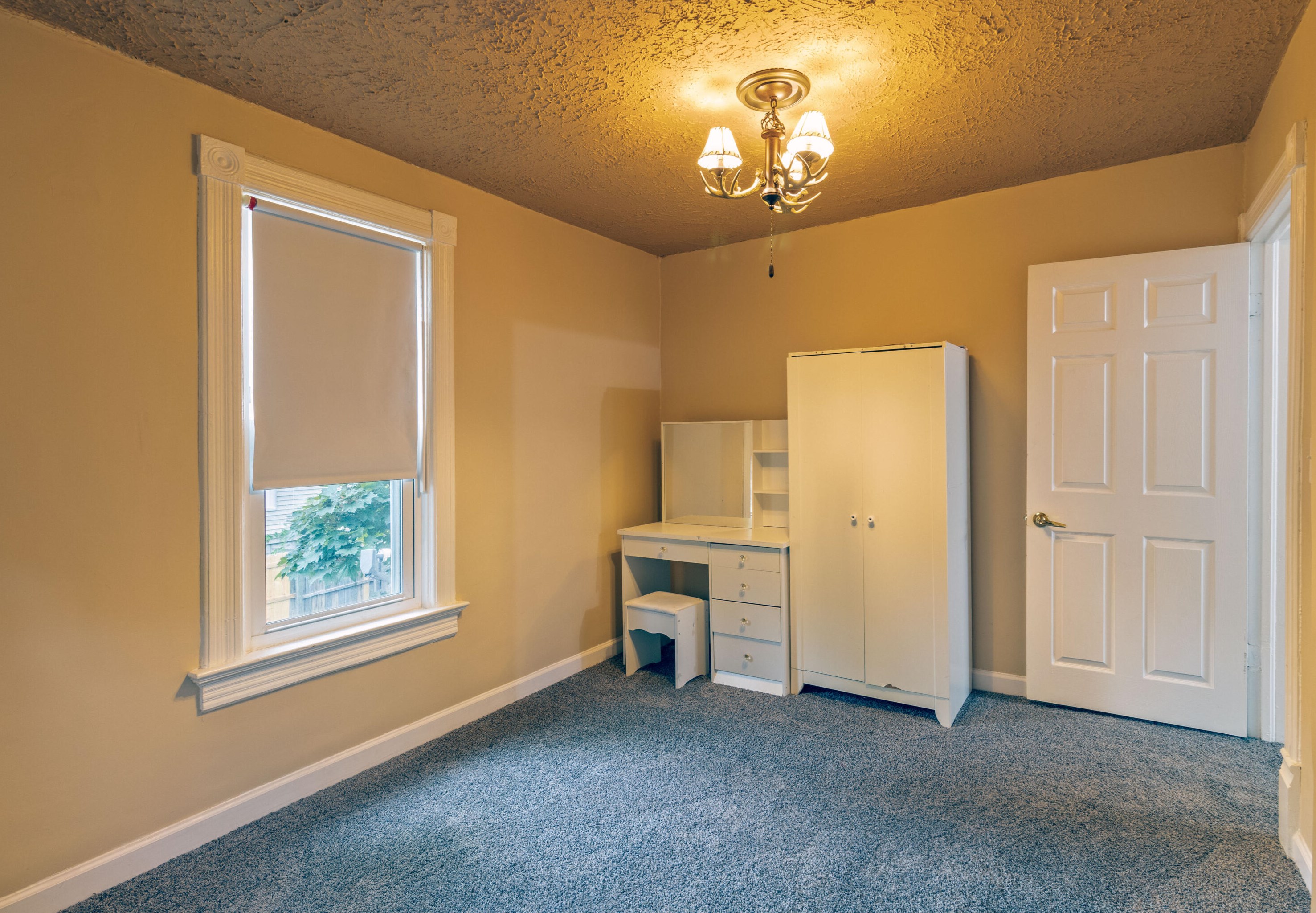 1533 64th St, Milwaukee WI  53214-4902 exterior