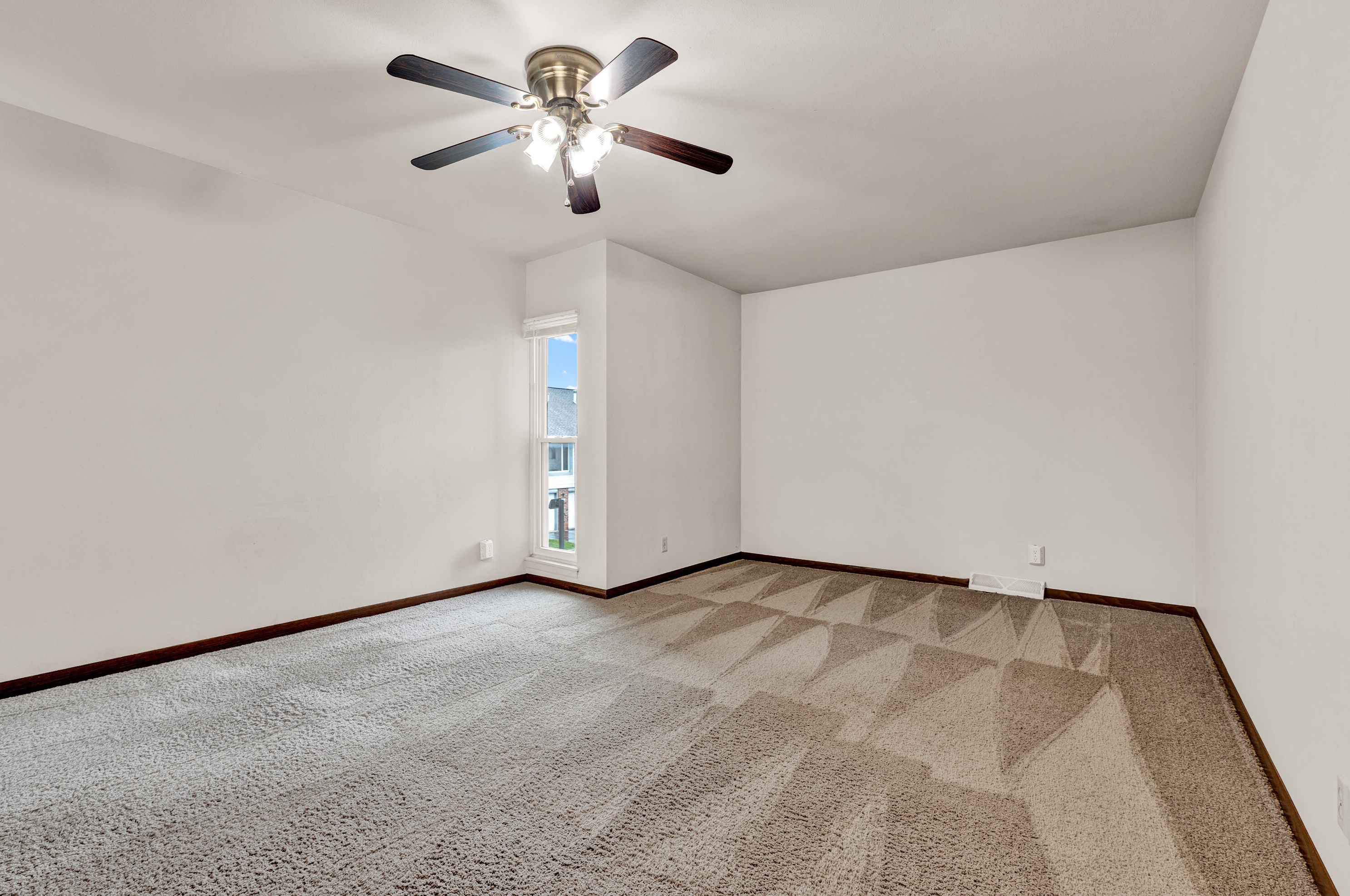 6370 20th St, Milwaukee WI 53221-5255 exterior