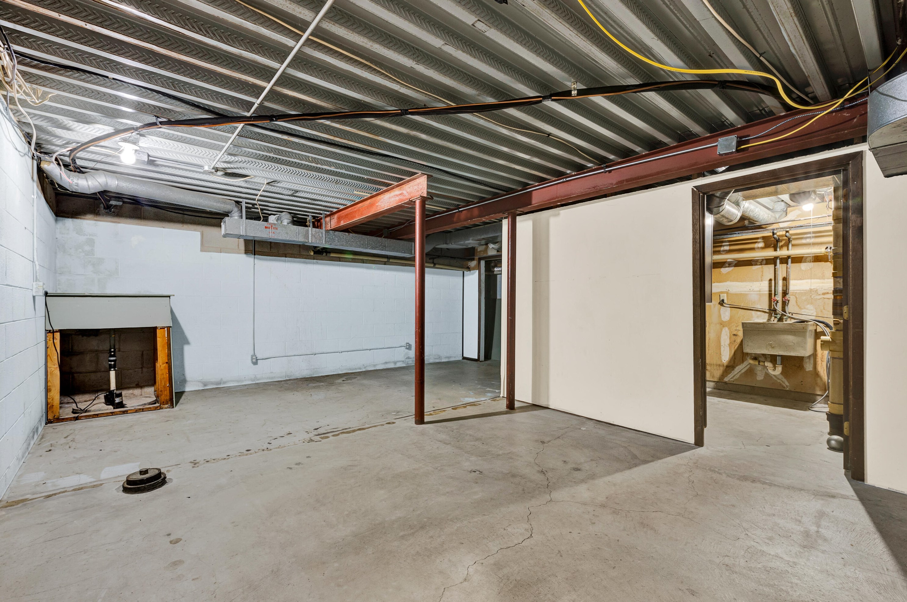 6370 20th St, Milwaukee WI 53221-5255 exterior