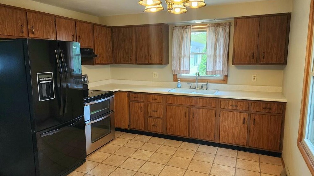 2902 22nd St, Sheboygan WI  53081-6514 exterior