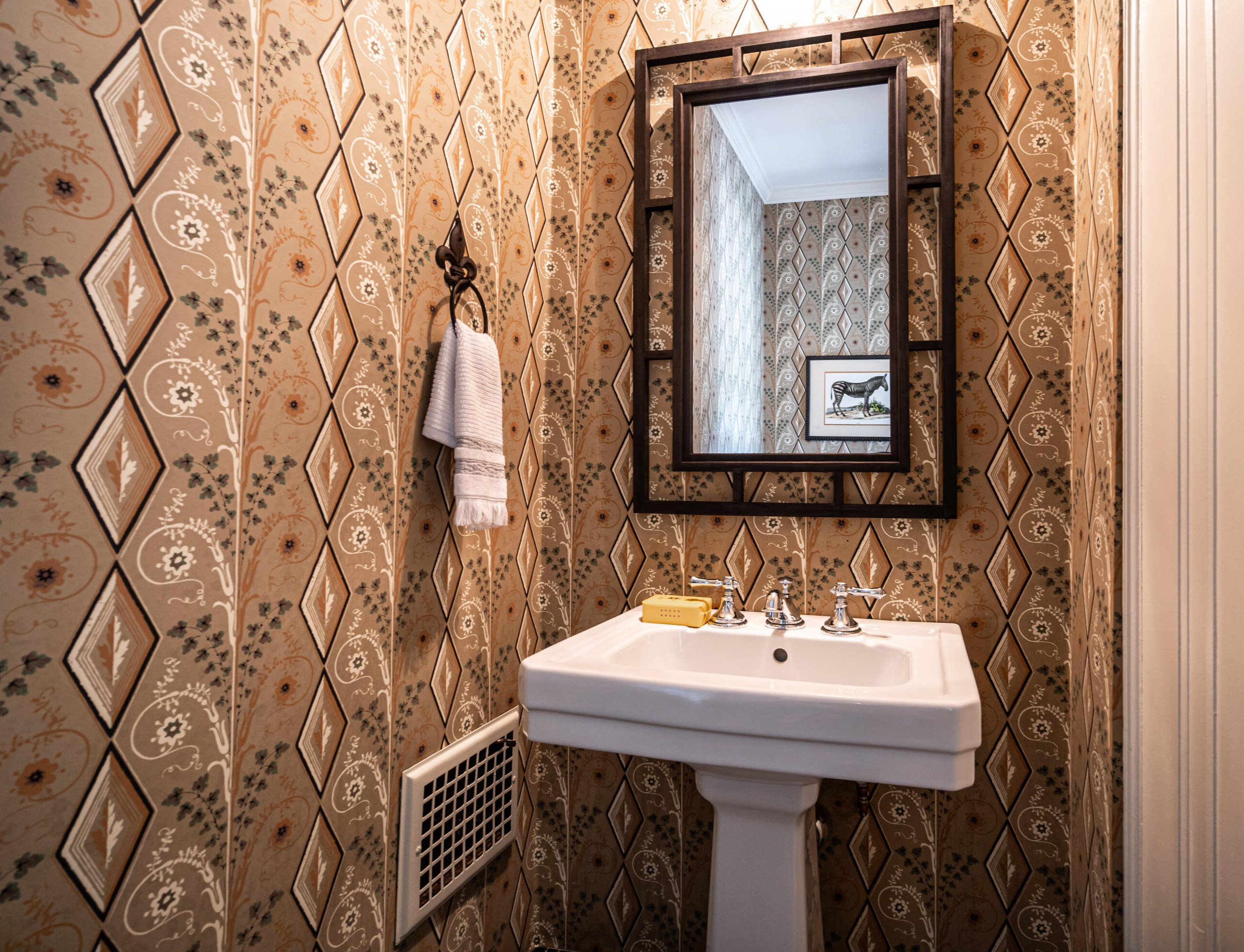 5968 Shoreland Ave, Milwaukee WI 53217-4661 exterior