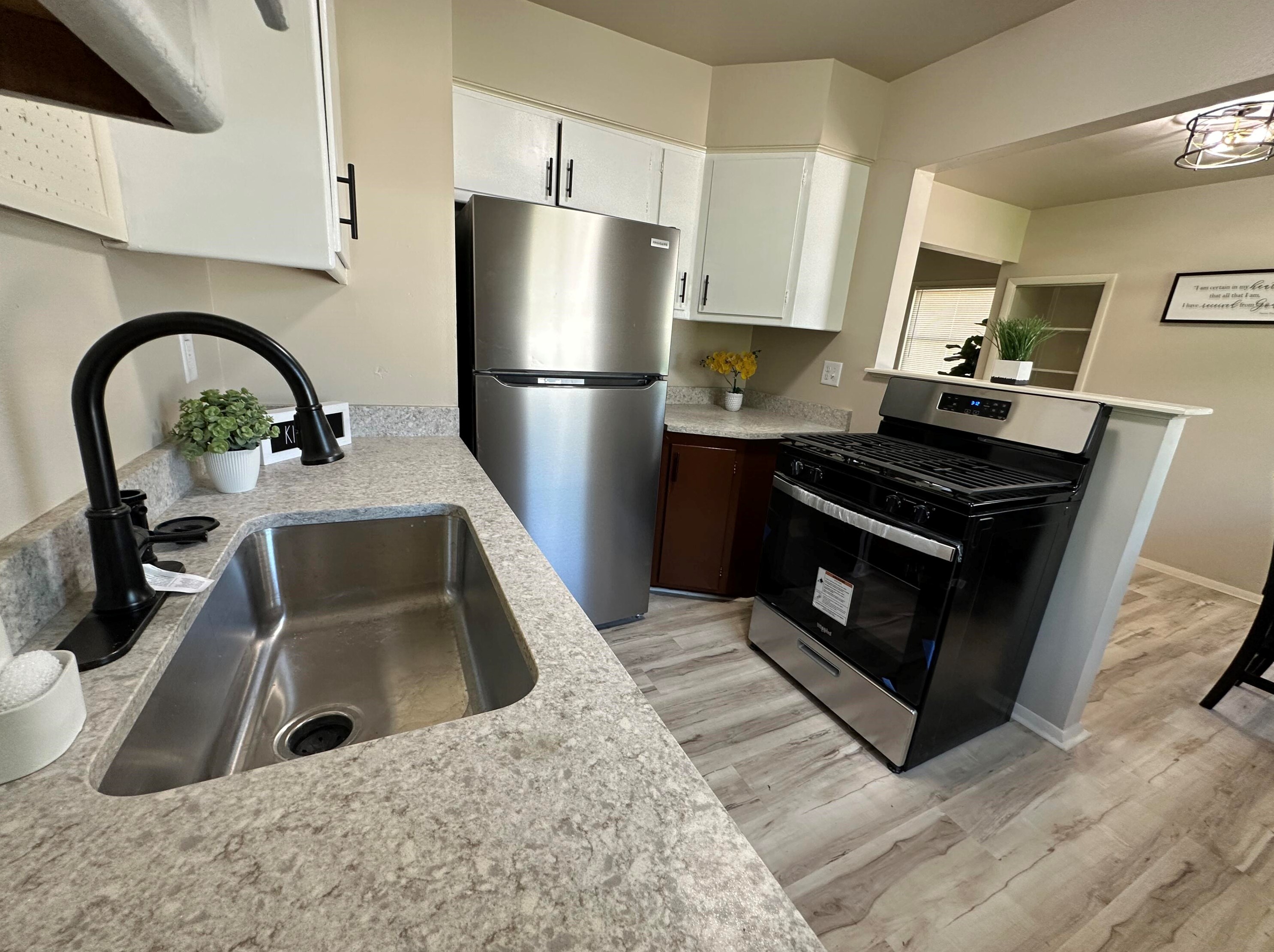 7861 Palmetto Ave, Milwaukee WI 53218-3748 exterior