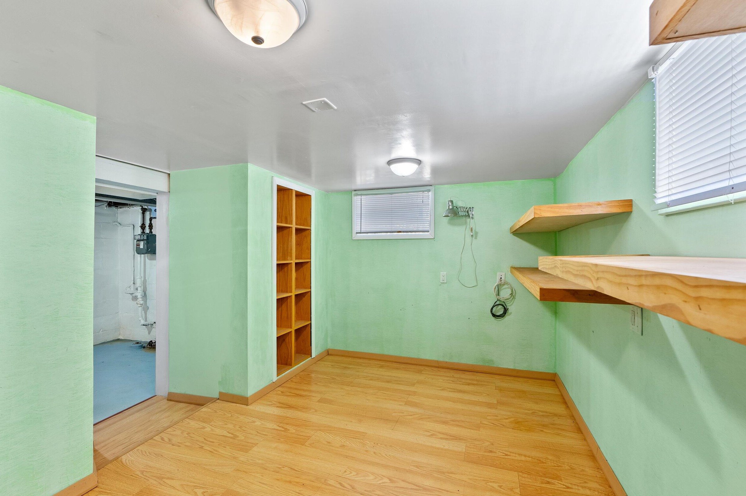 2209 Vollmer Ave, Milwaukee WI 53207-3148 exterior