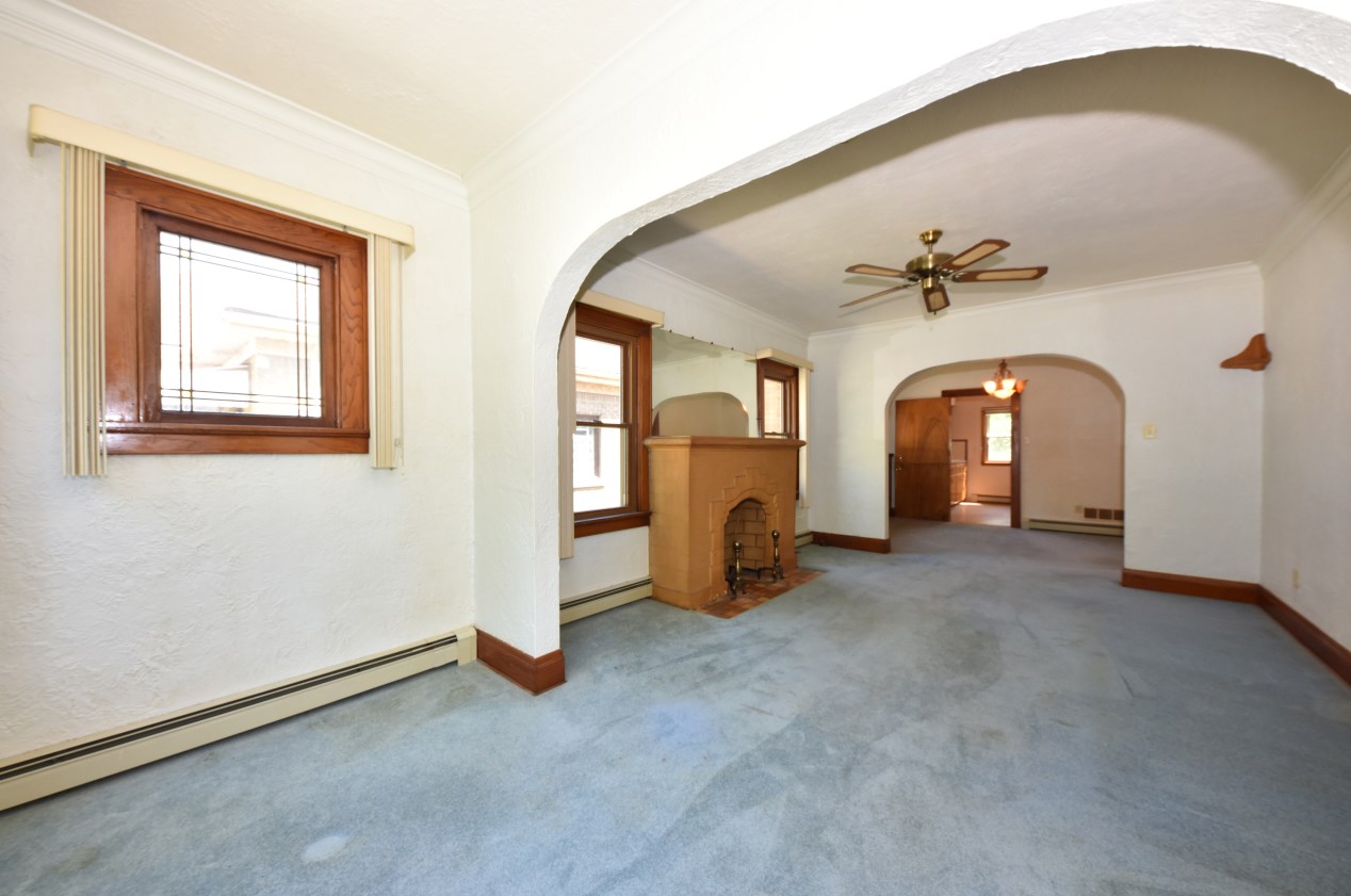 119 Ohio Ave, Milwaukee WI 53207-2759 exterior